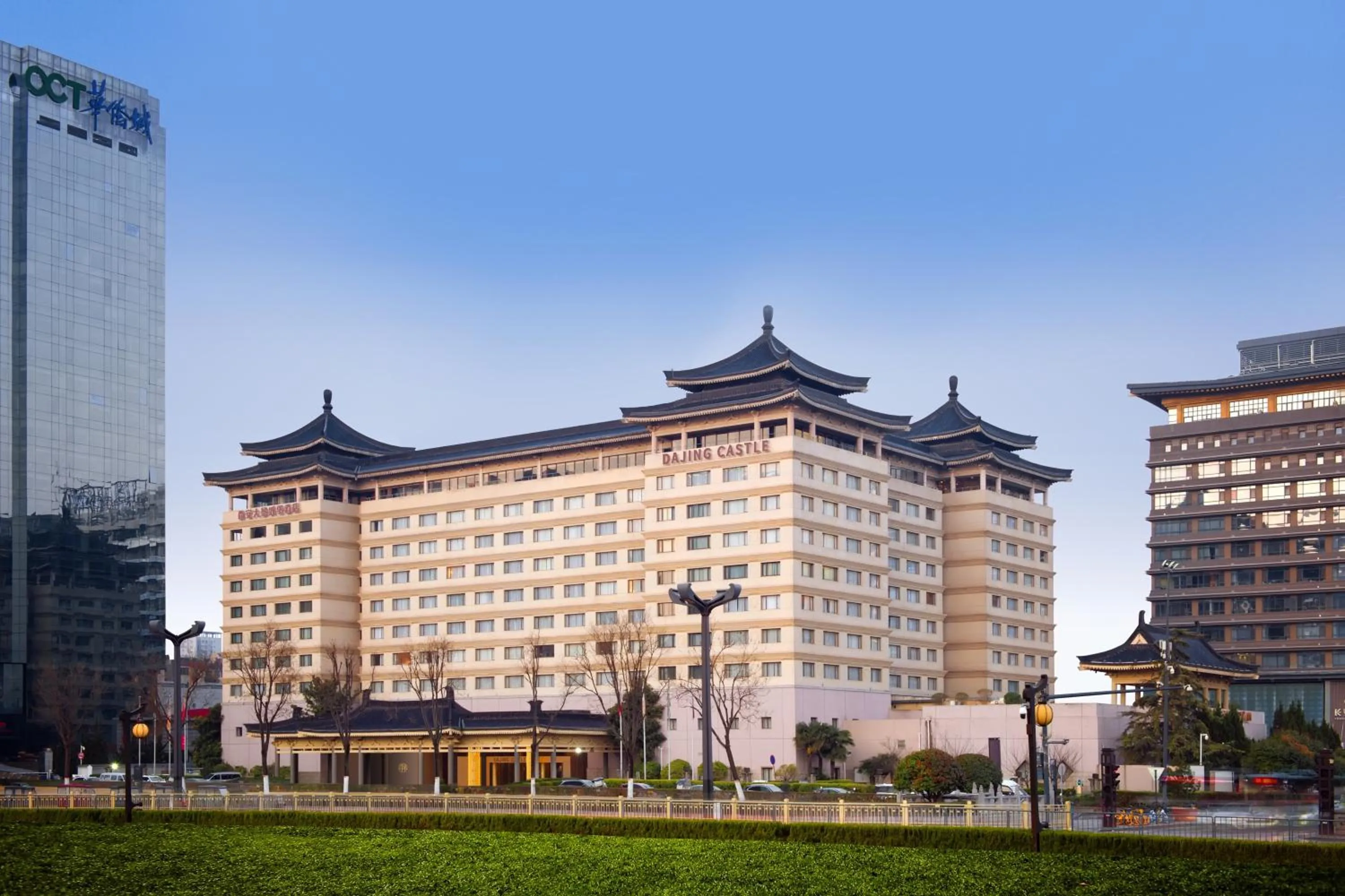 Property building in Xi'an Dajing Castle Hotel Bell Tower & YONGNING Gate