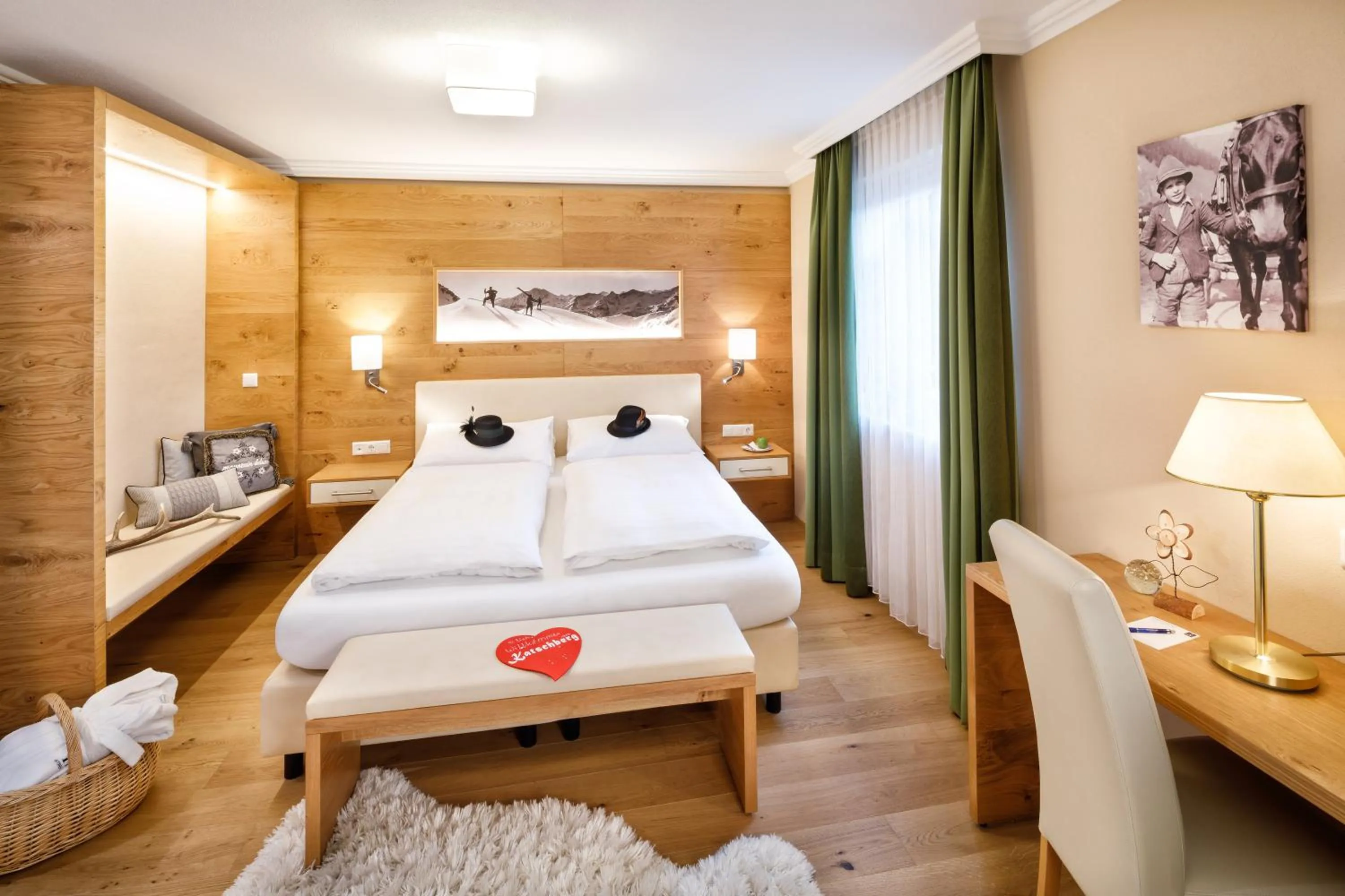 Photo of the whole room, Bed in Familienhotel Hinteregger