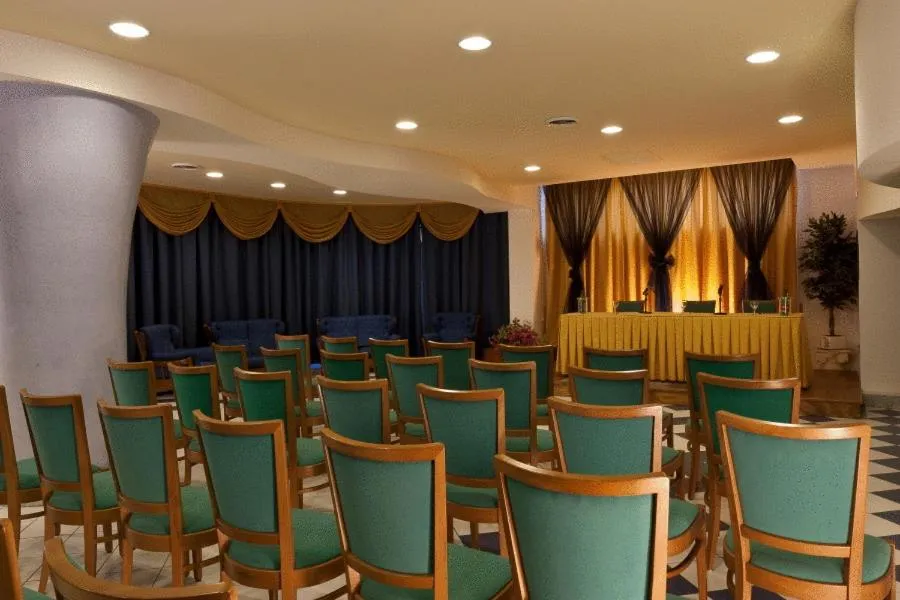 Banquet/Function facilities in Hotel Riva Del Sole