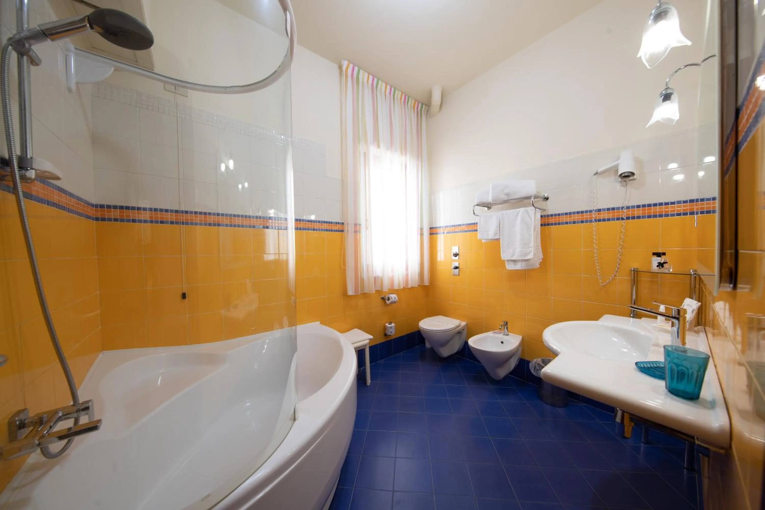 Toilet in Hotel Riva Del Sole