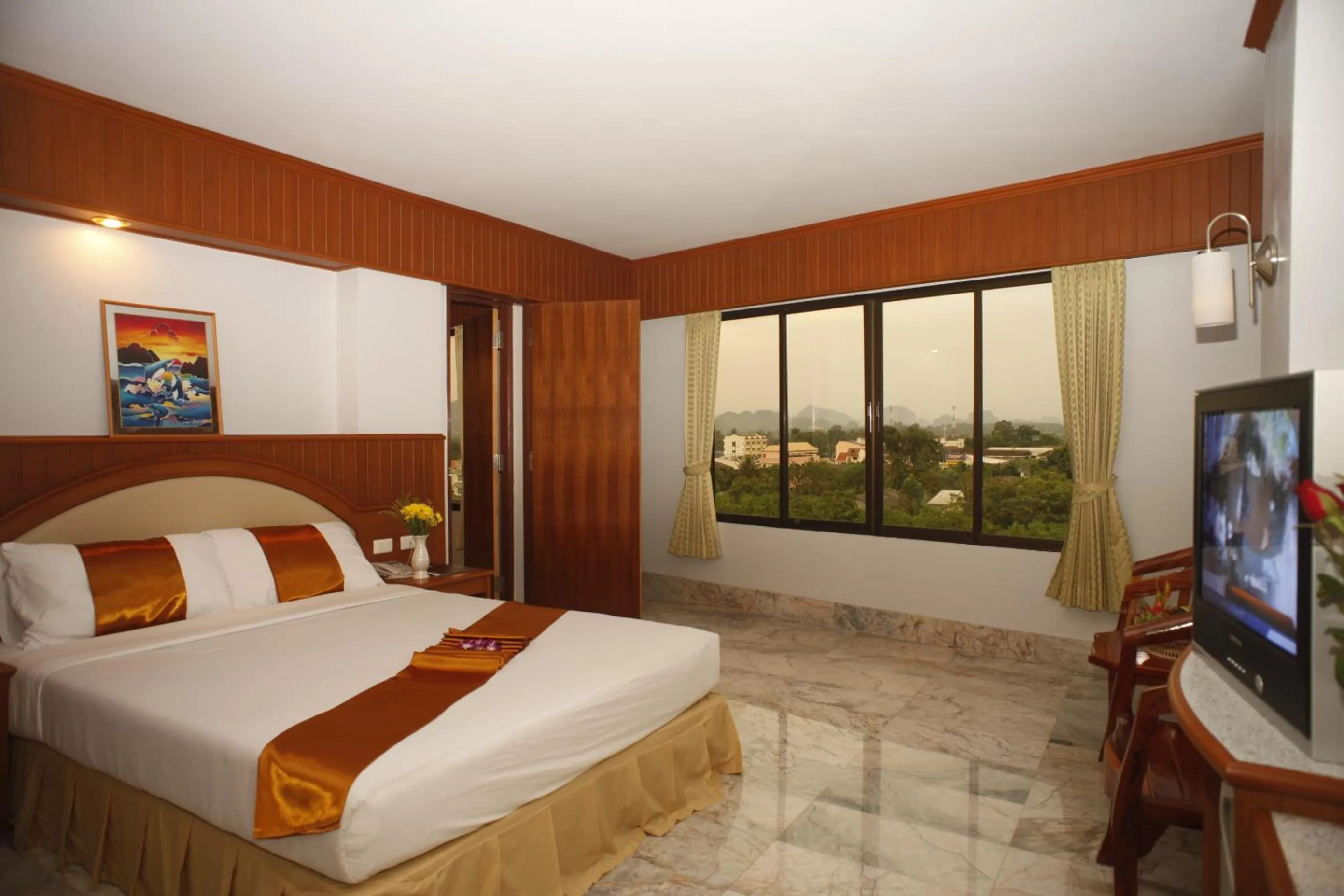 Photo of the whole room, Bed in Boon Siam Hotel