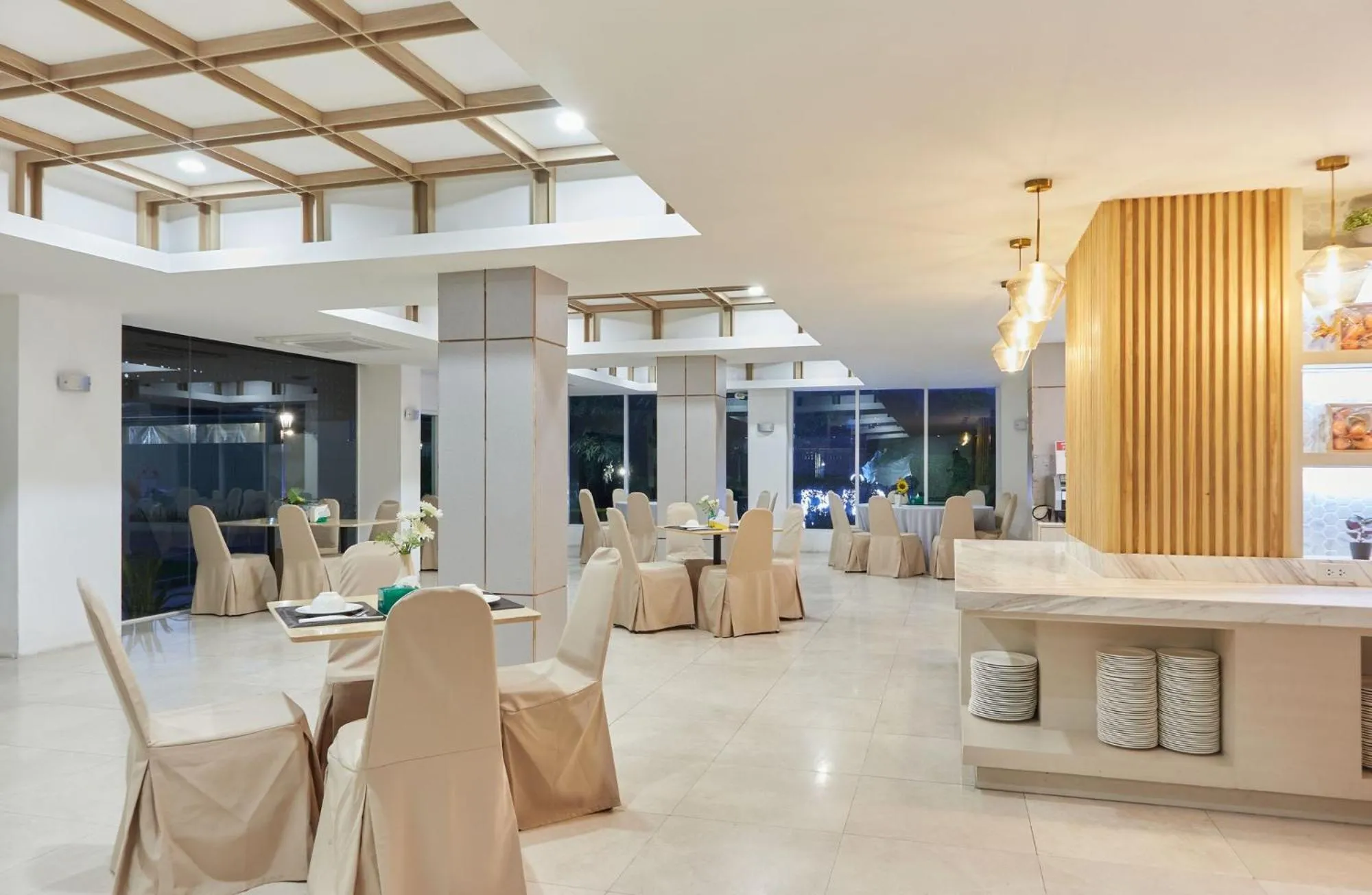 Seating area in Sunday Platinum Suites