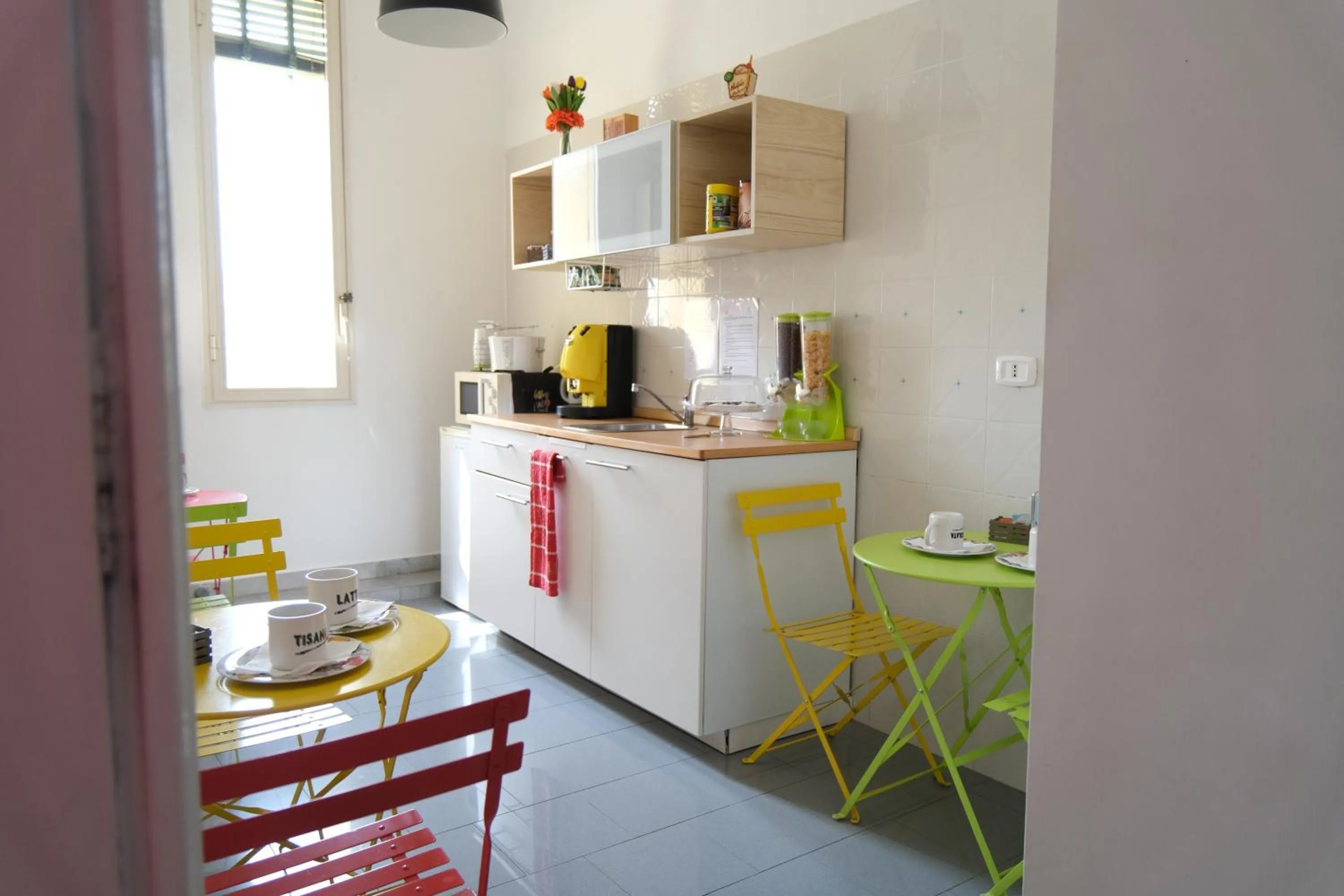 Coffee/tea facilities in B&B Tarumbò