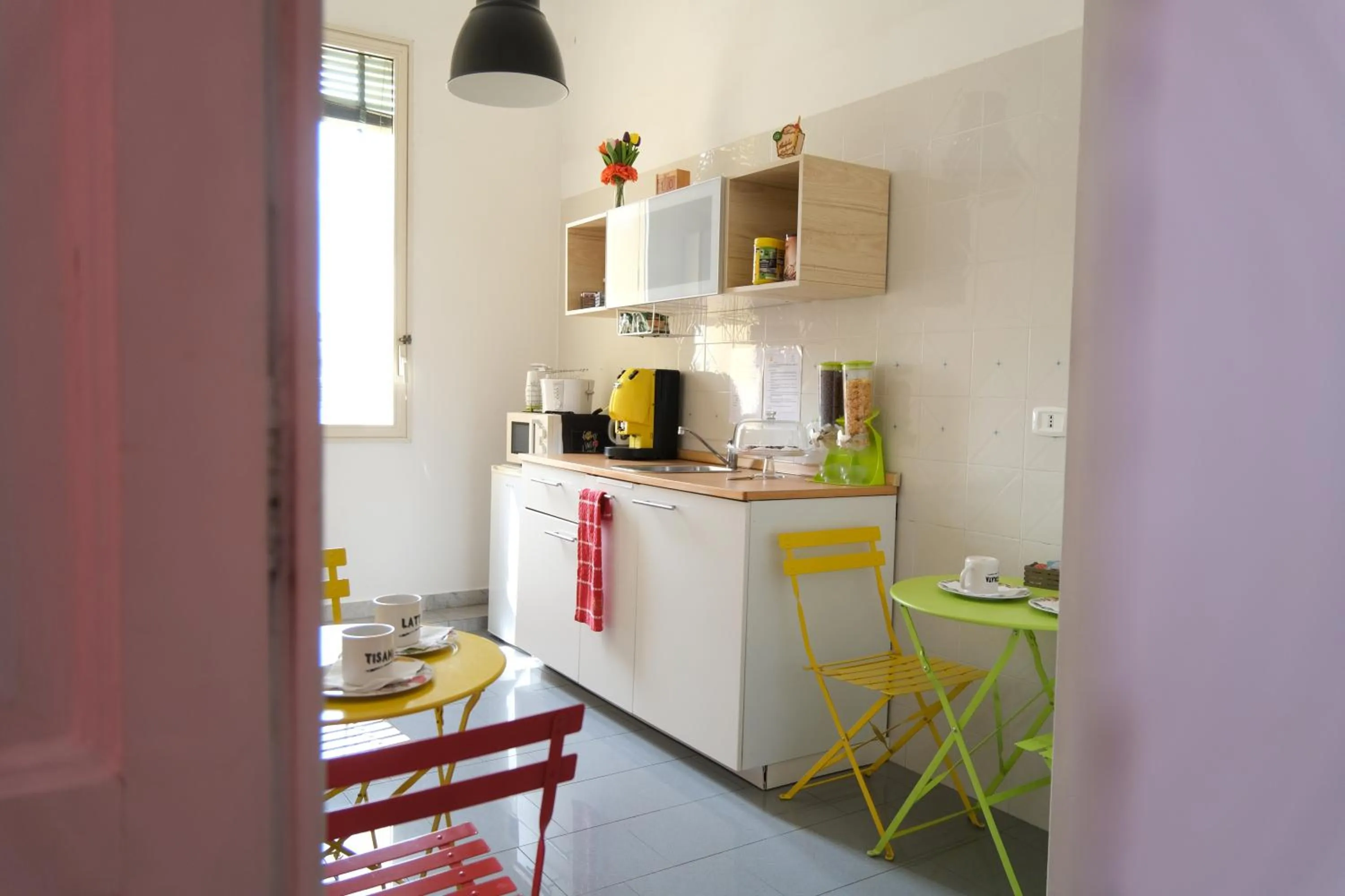 Coffee/tea facilities in B&B Tarumbò