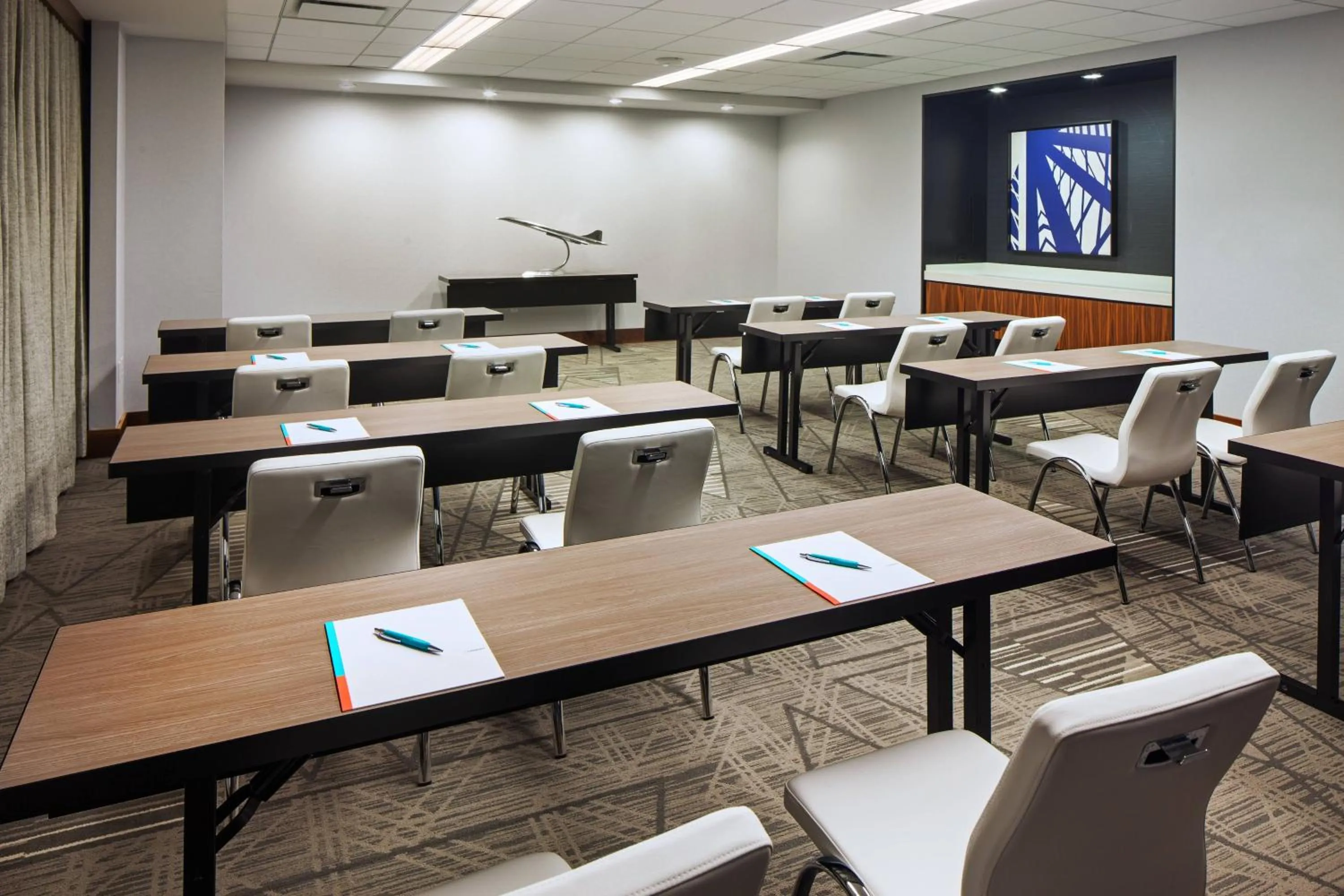 Meeting/conference room in Le Meridien Houston Downtown