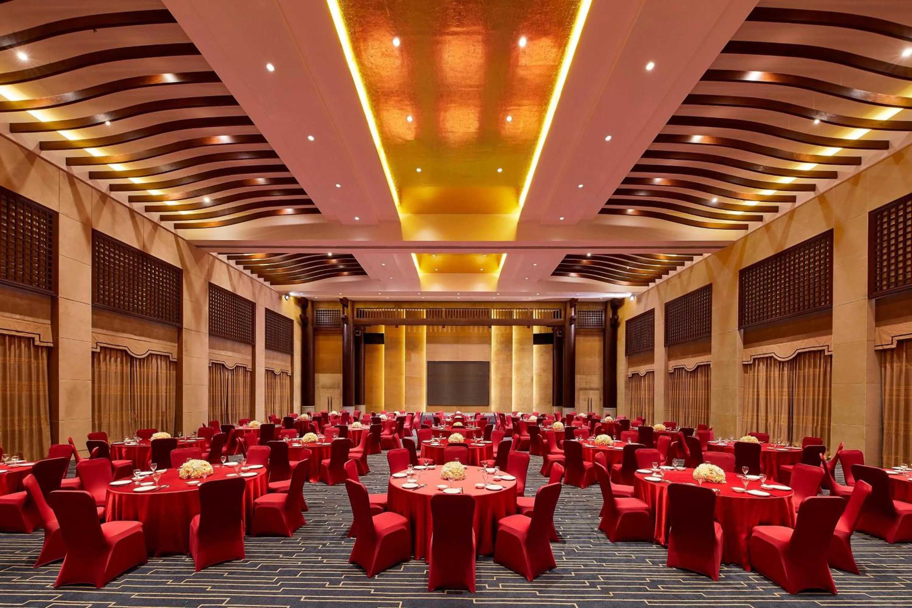 Meeting/conference room in Four Points by Sheraton Danzhou