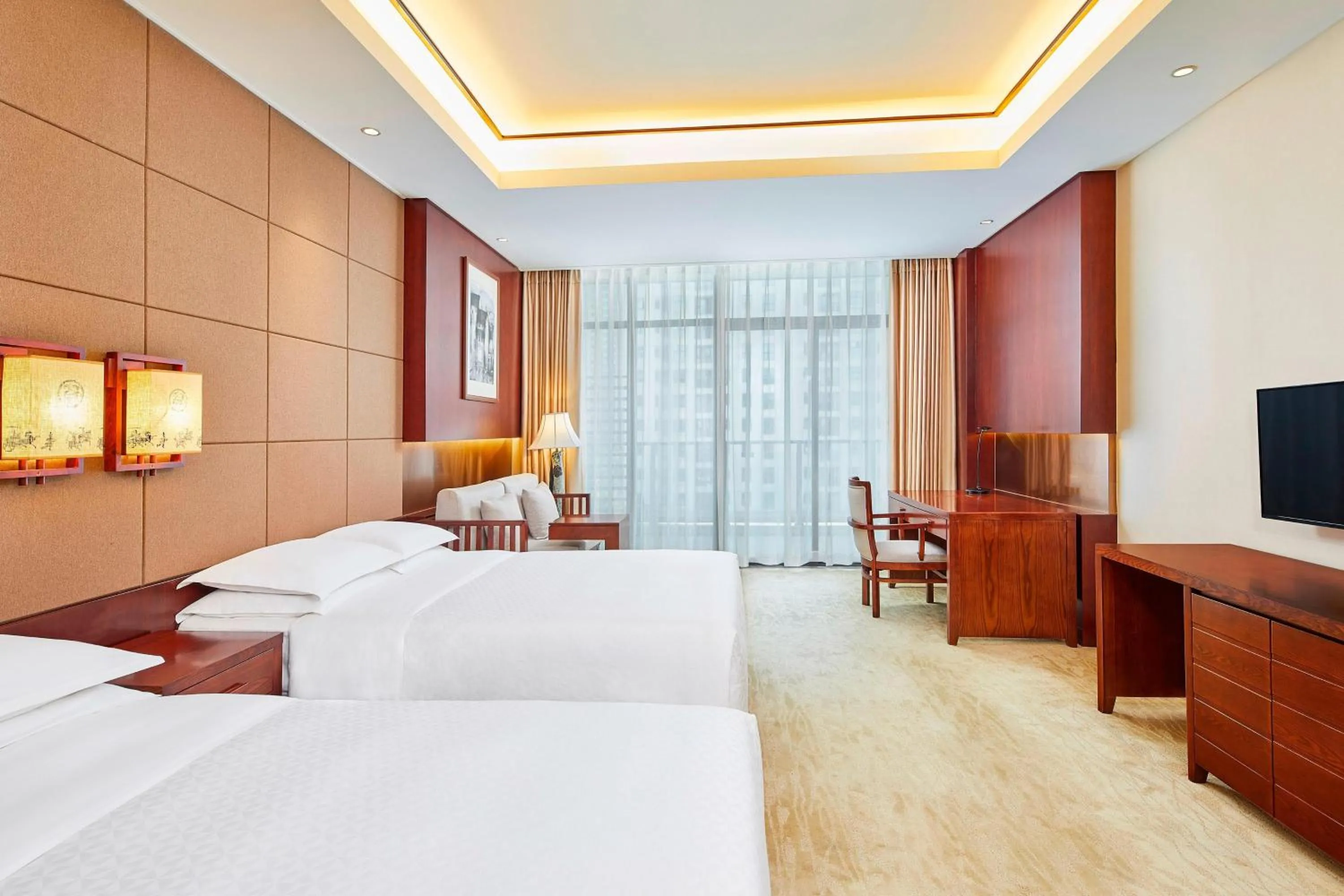 Photo of the whole room, Bed in Four Points by Sheraton Danzhou
