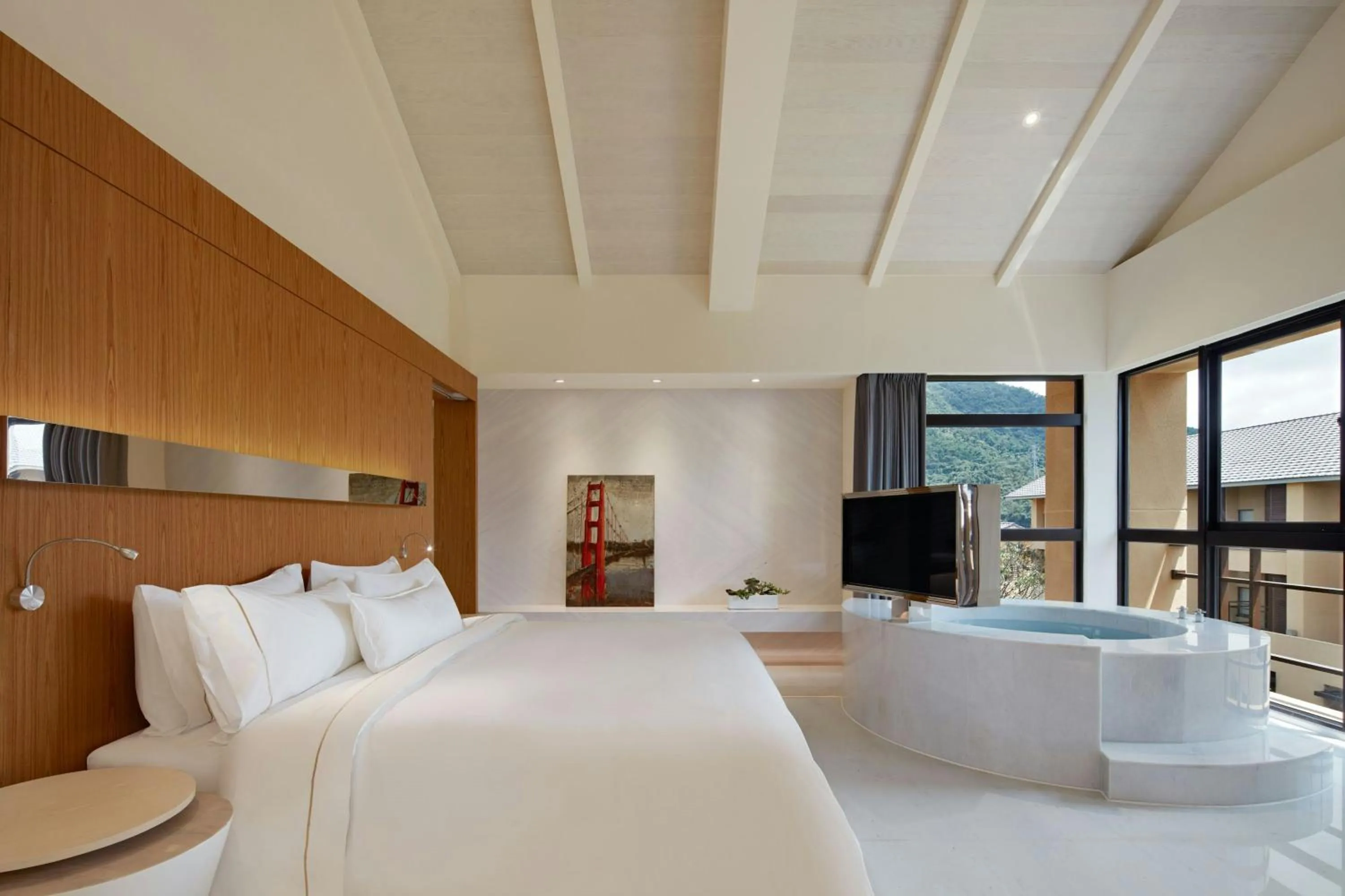 Photo of the whole room, Bed in The Westin Yilan Resort