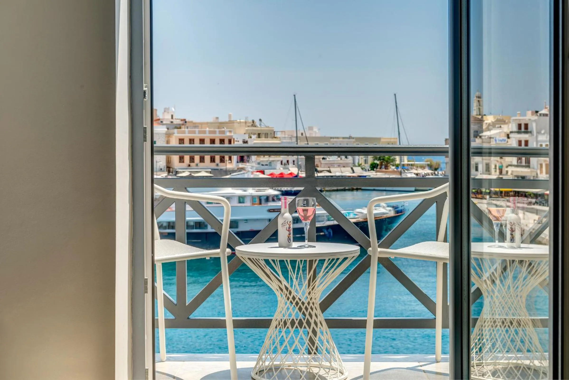 Sea view in Naves Suites