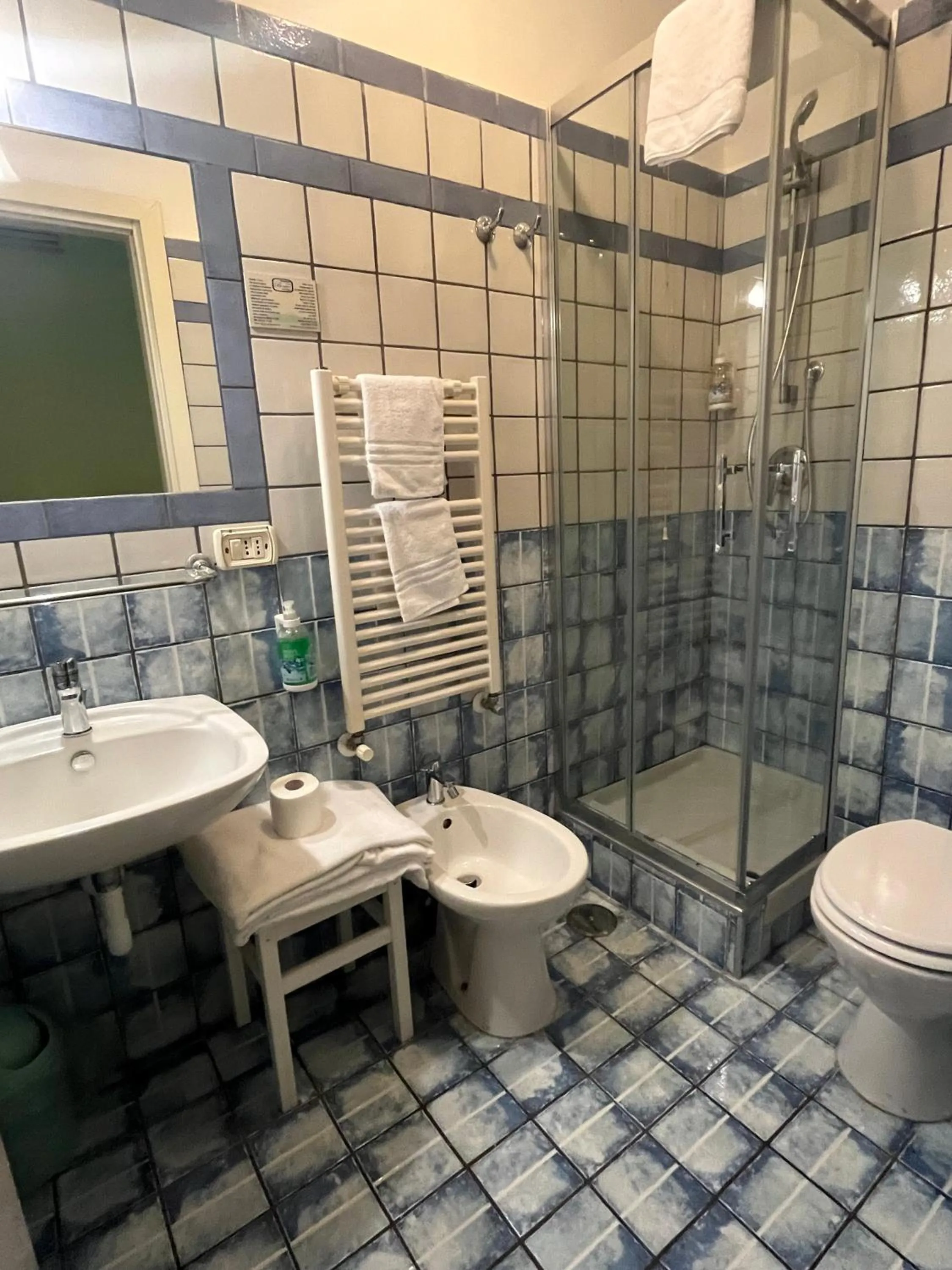 Shower in B&B Bonapace Portanolana