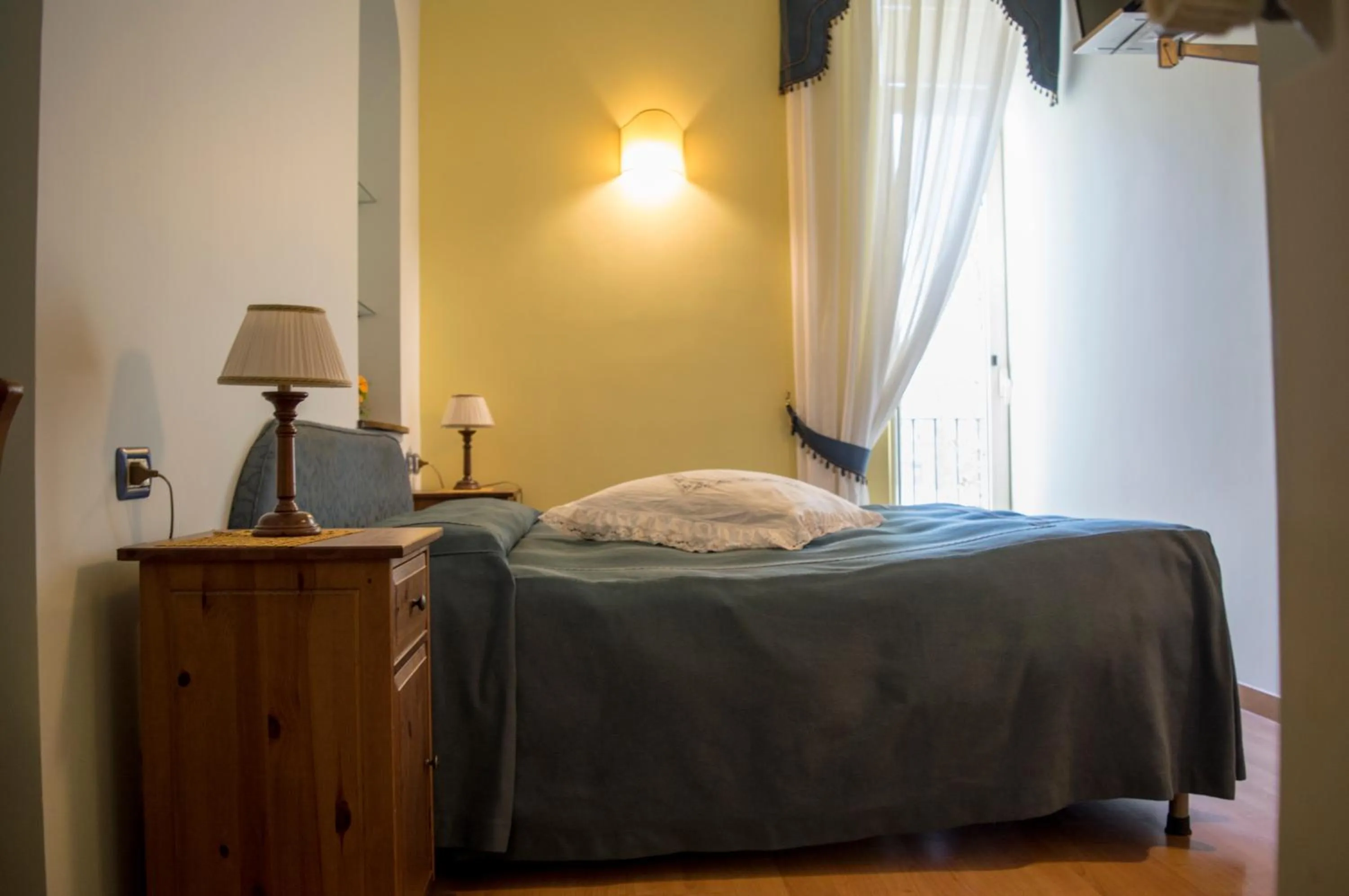 Photo of the whole room, Bed in B&B Bonapace Portanolana