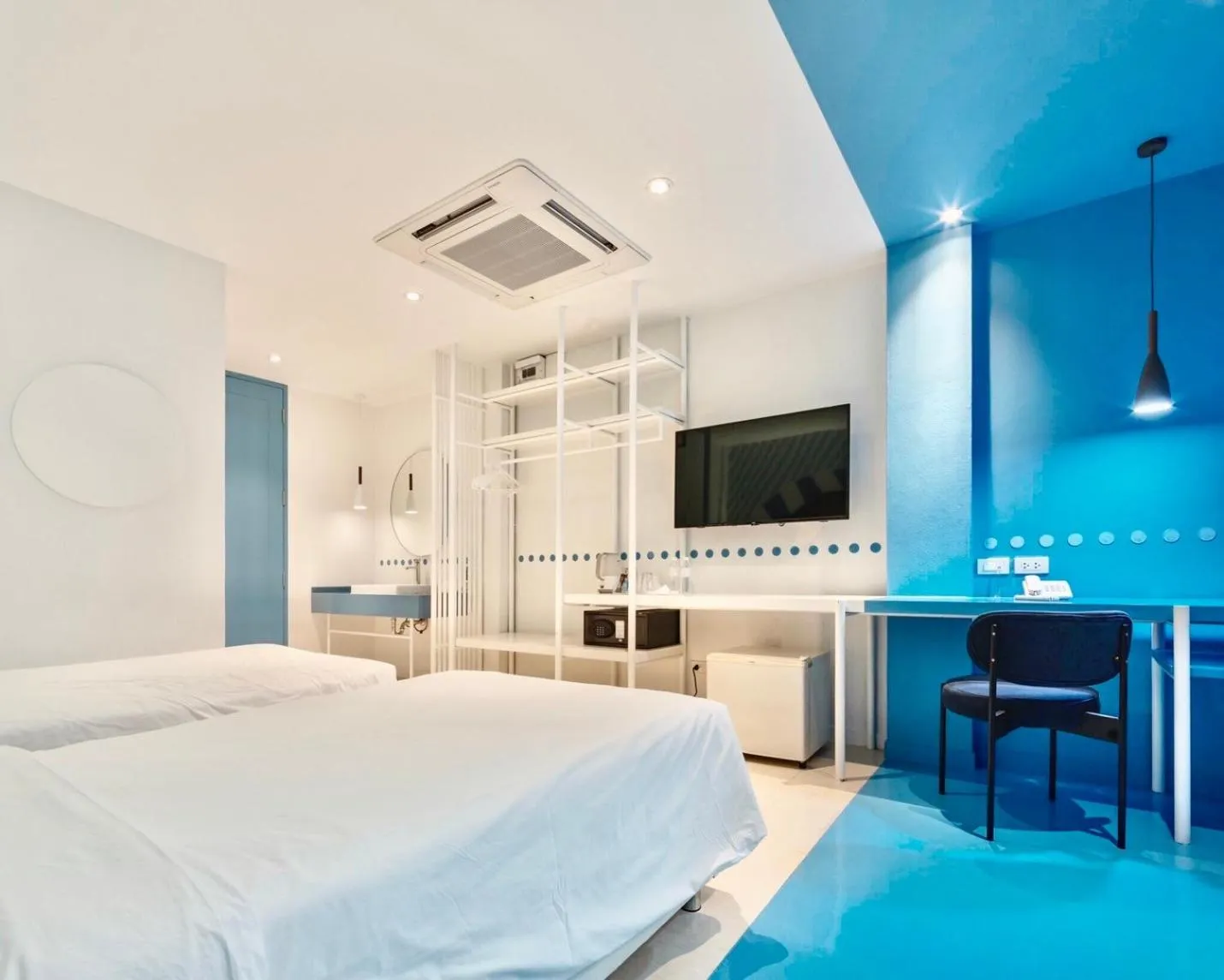 Guests, Bed in Budacco The Living Place