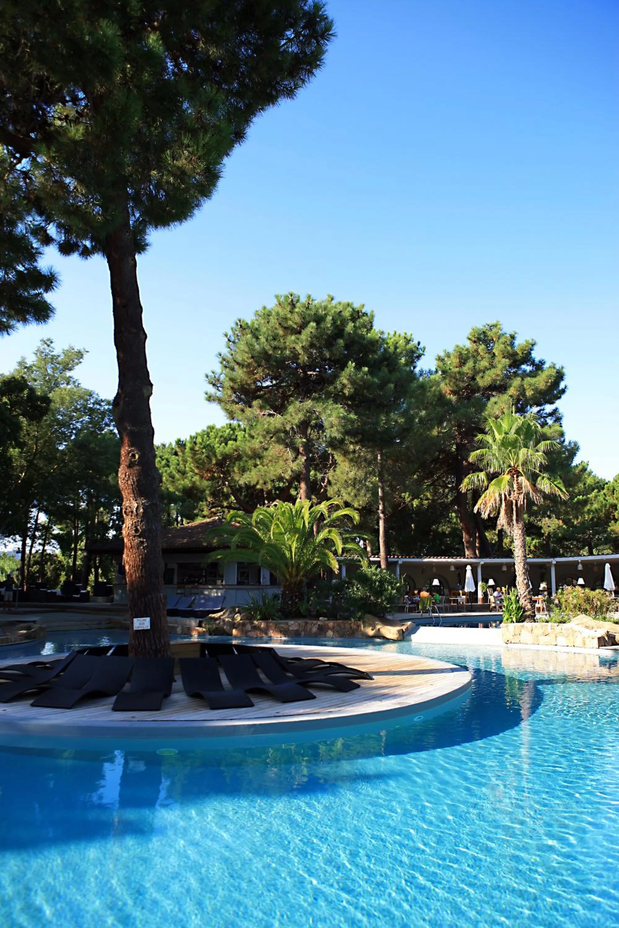 Swimming pool in Kilina