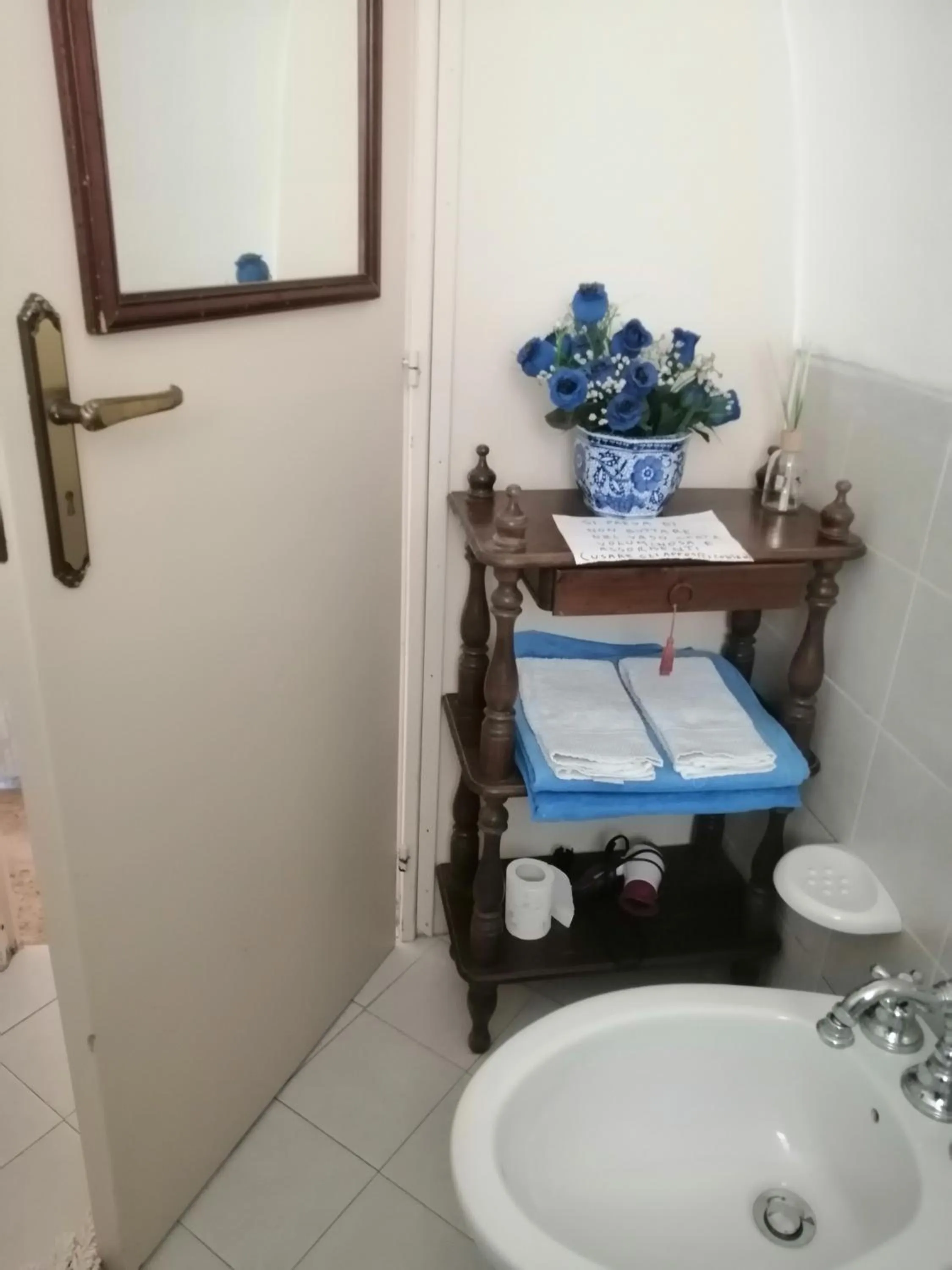 Shower in Trulli la casa di Rosa