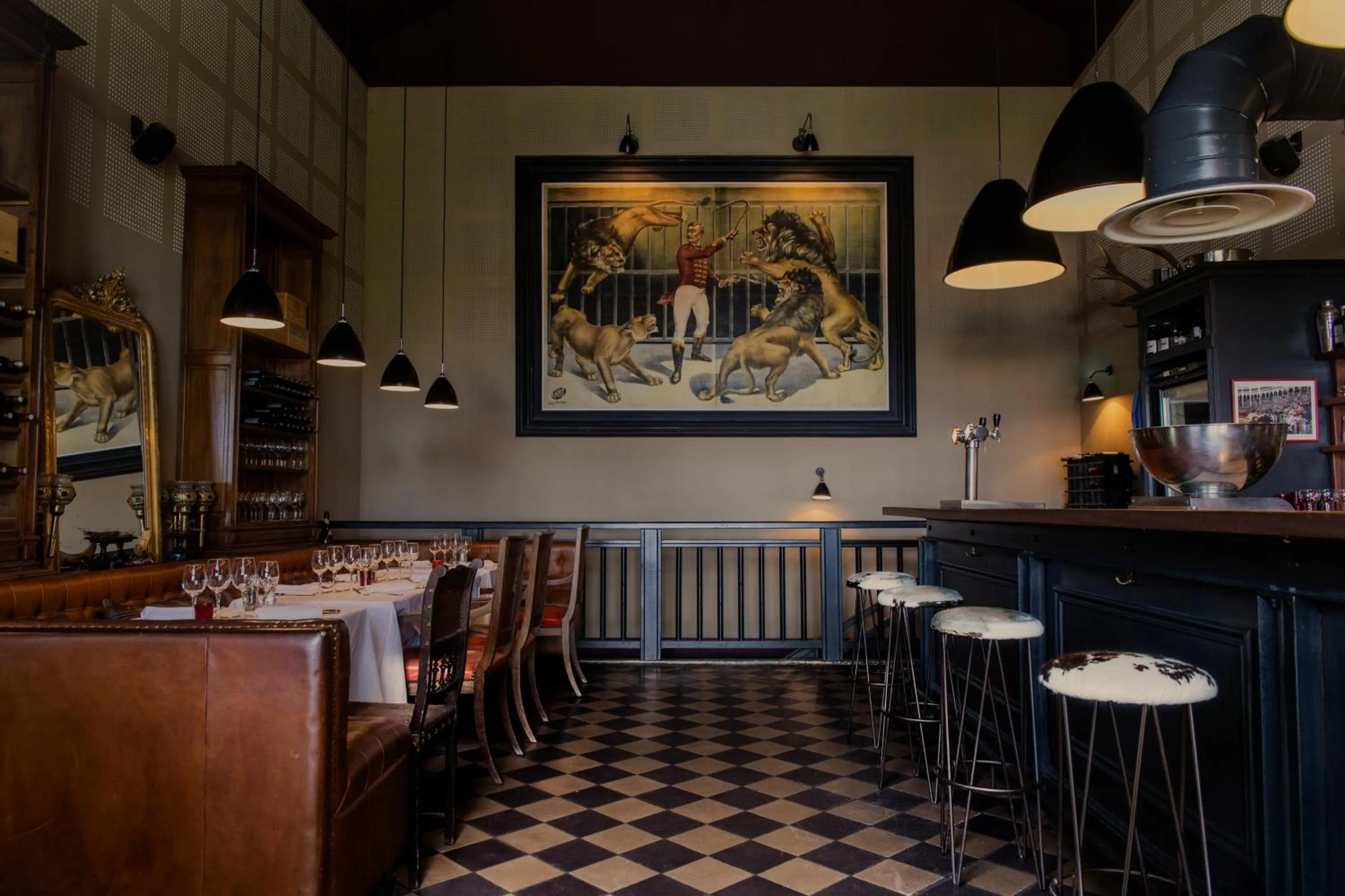 Restaurant/places to eat in Hôtel Ville d'Hiver