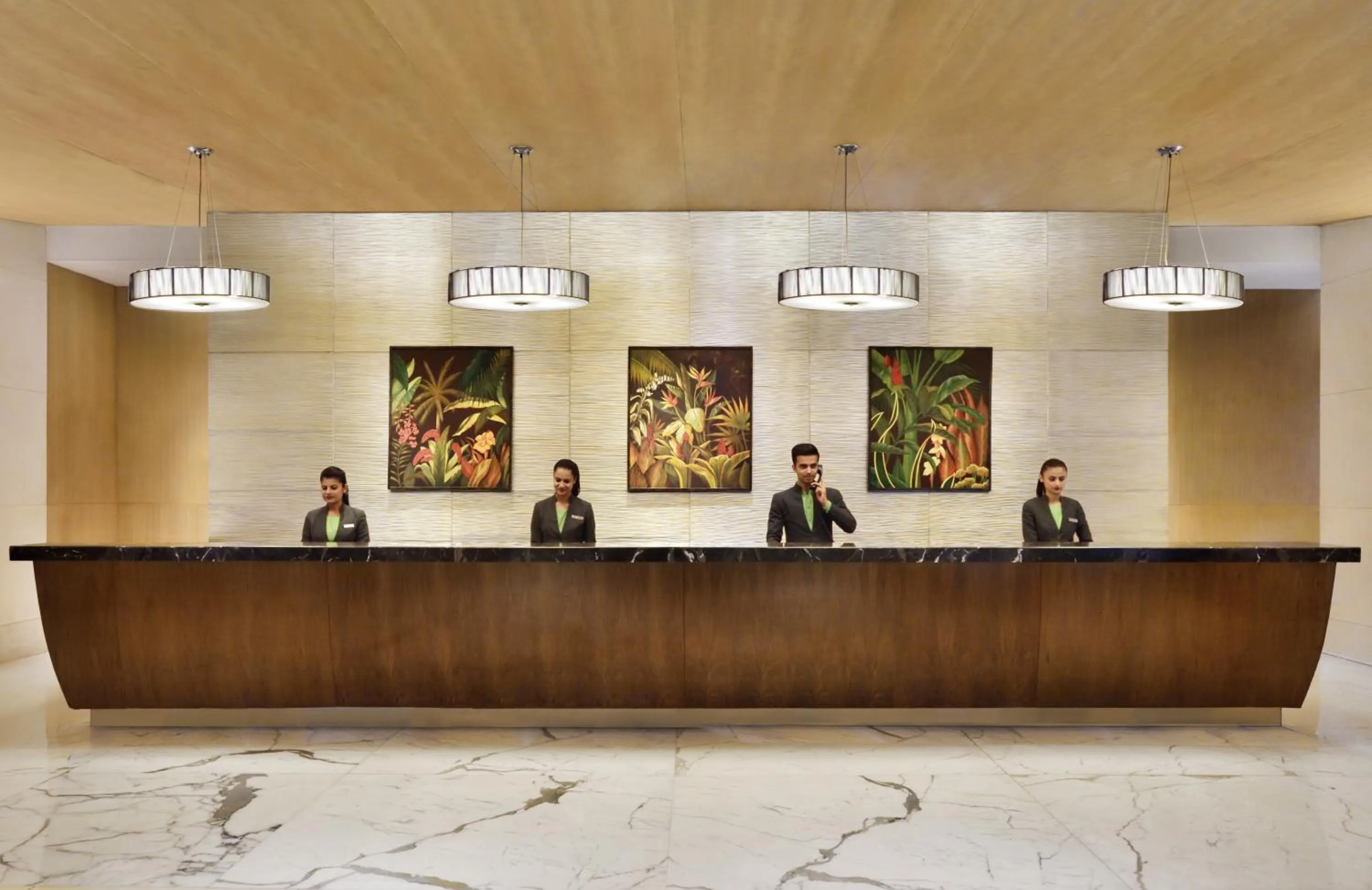 Lobby or reception in Courtyard by Marriott Chennai