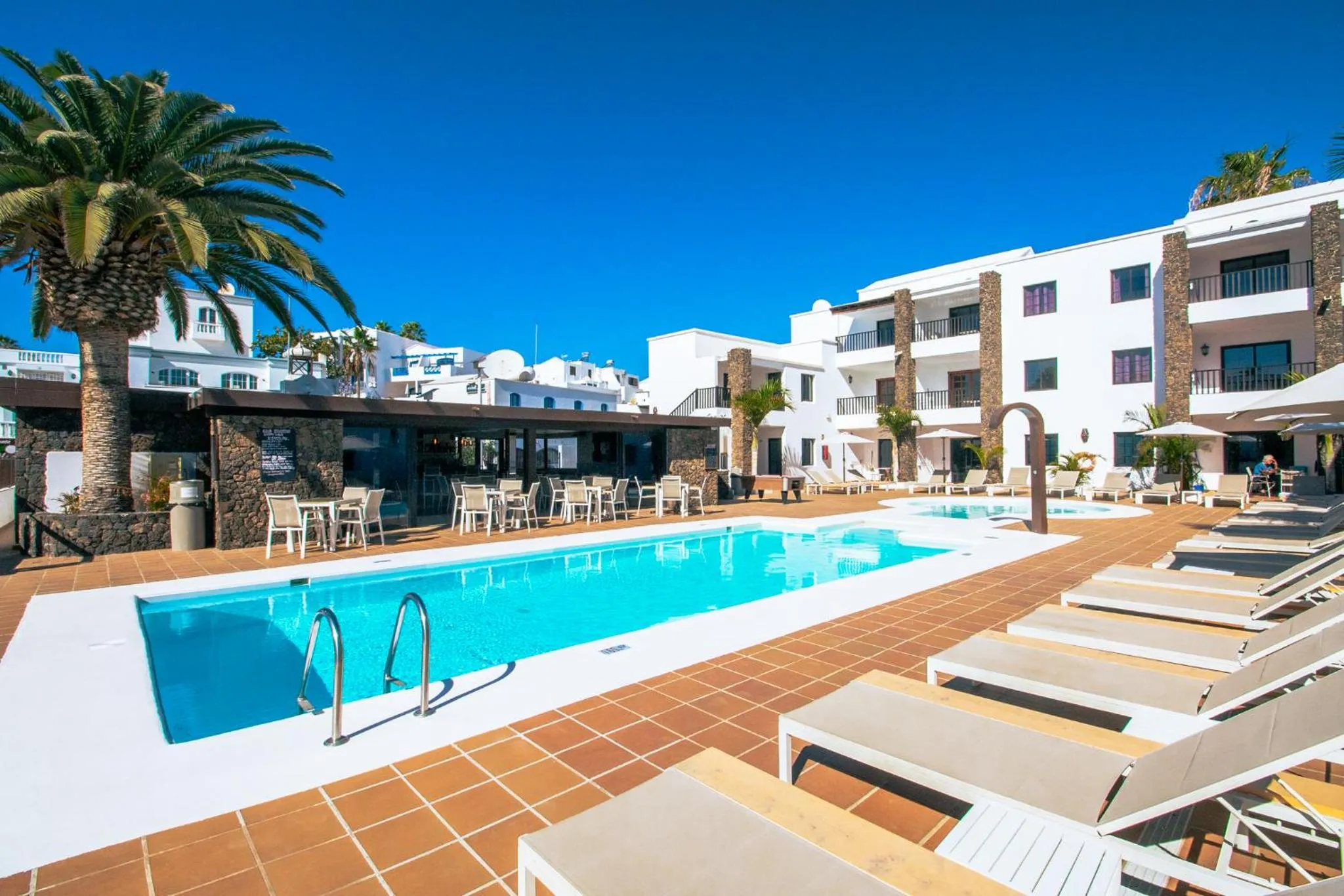 Swimming pool in Club Atlántico