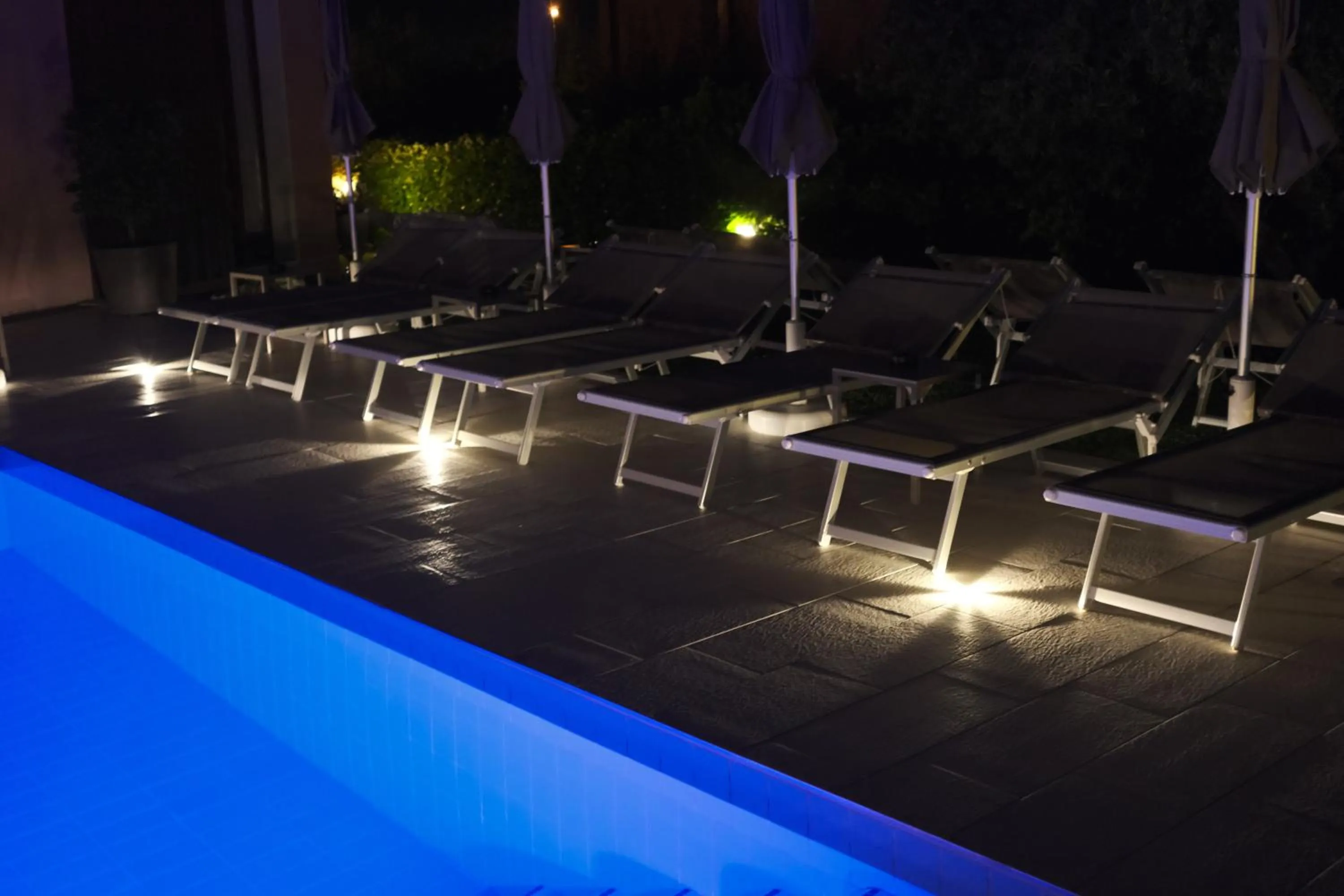 Swimming pool in Hotel Villa Ca' Nova ***S