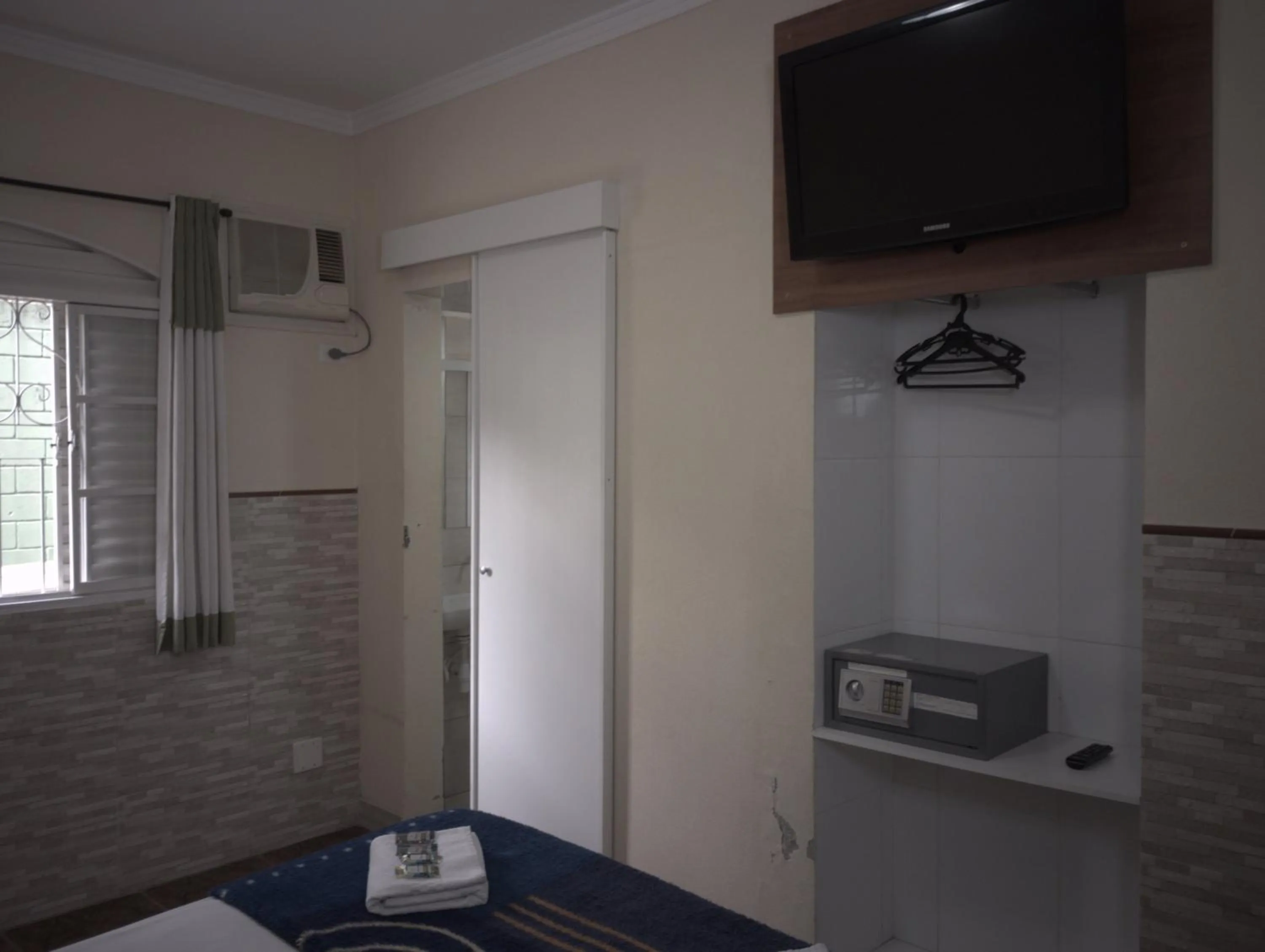 TV and multimedia in Hotel Brooklin