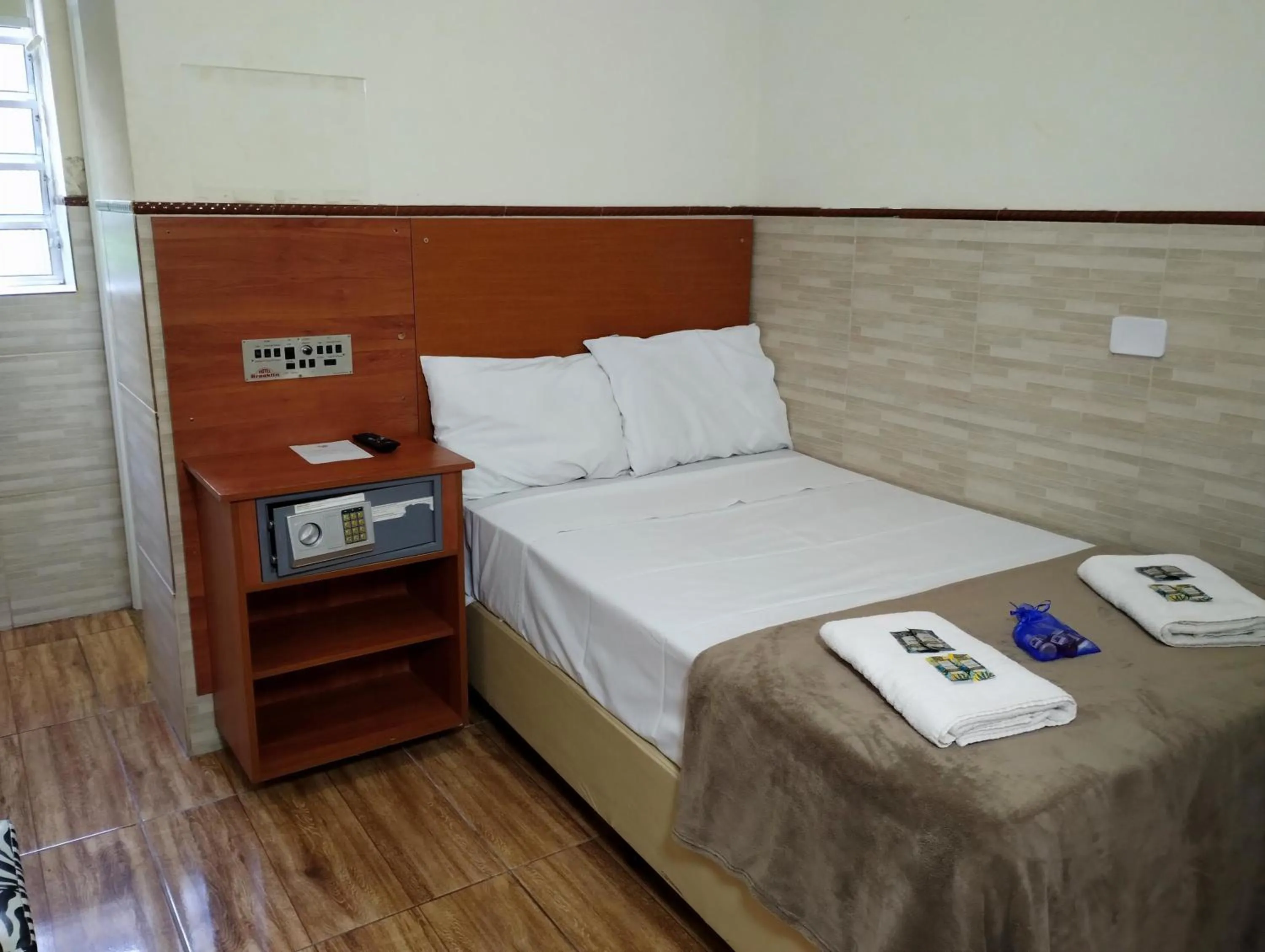 Bedroom, Bed in Hotel Brooklin