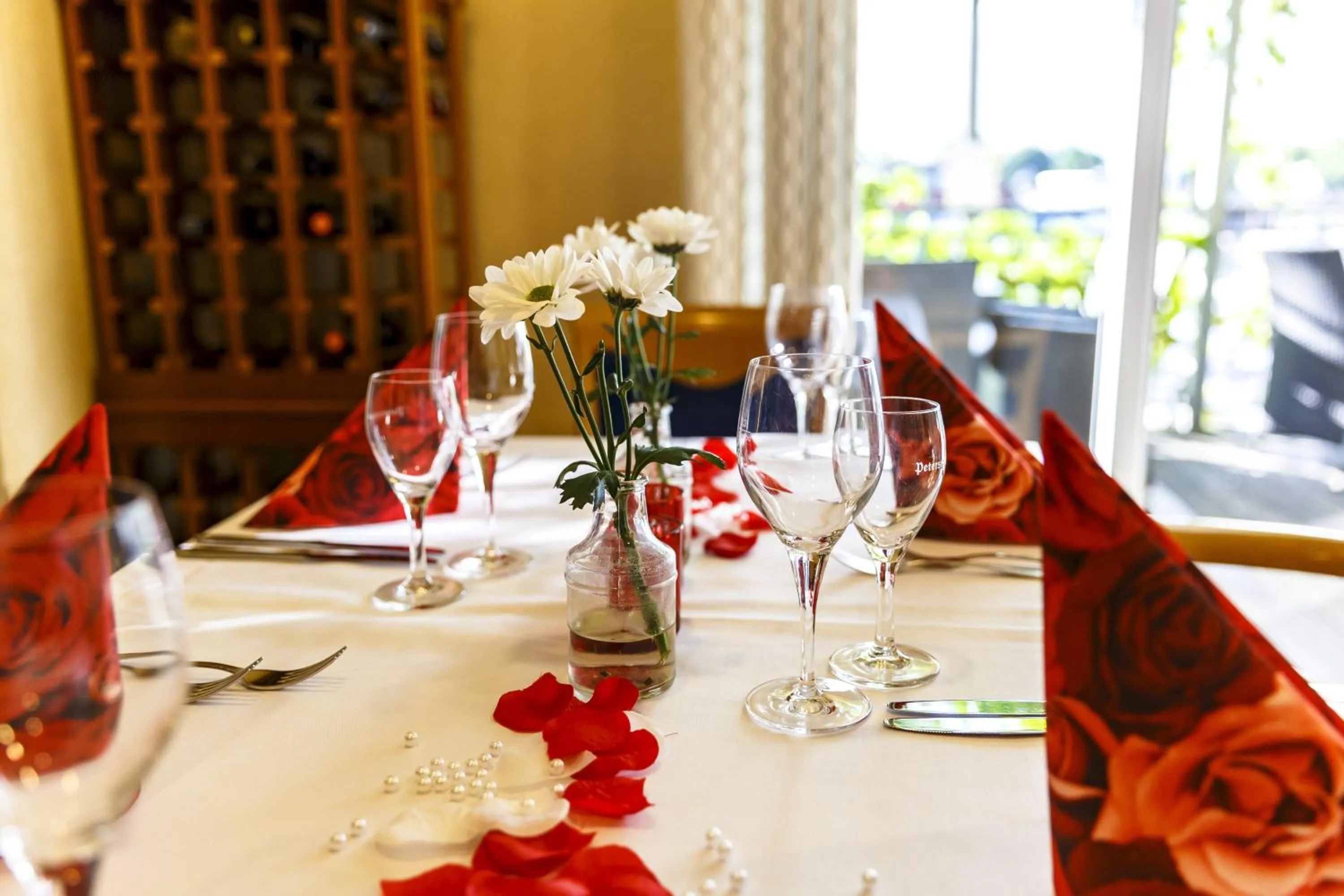 Restaurant/places to eat in Hotel Rheingold