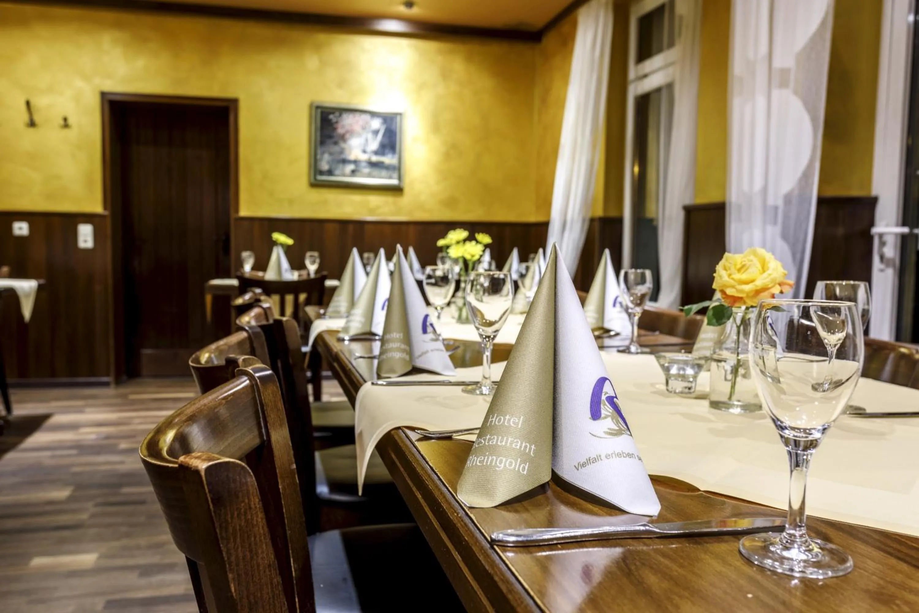 Restaurant/places to eat in Hotel Rheingold