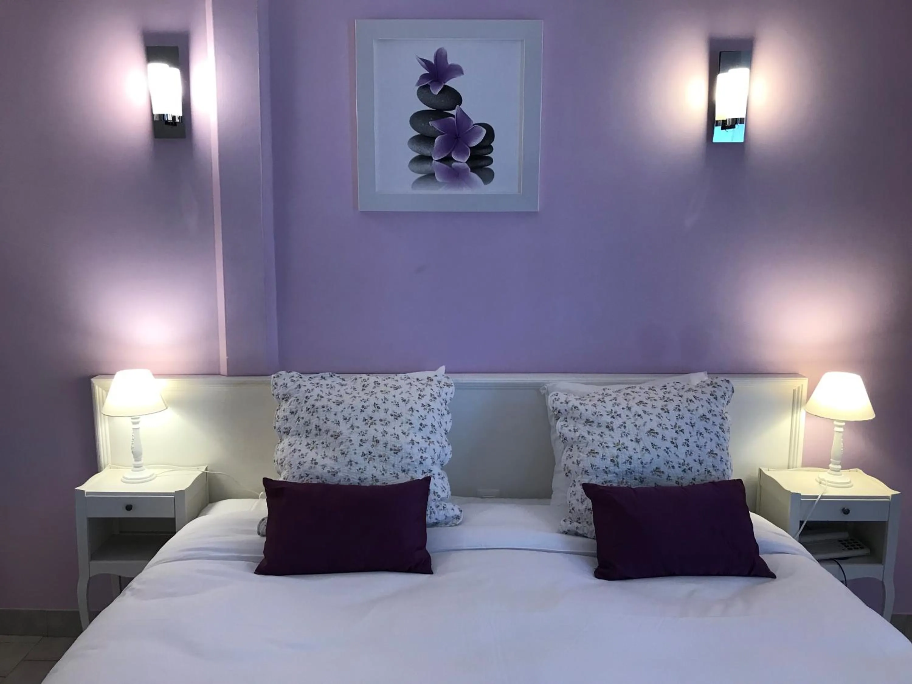 Photo of the whole room, Bed in Logis Hotel Le Nuage