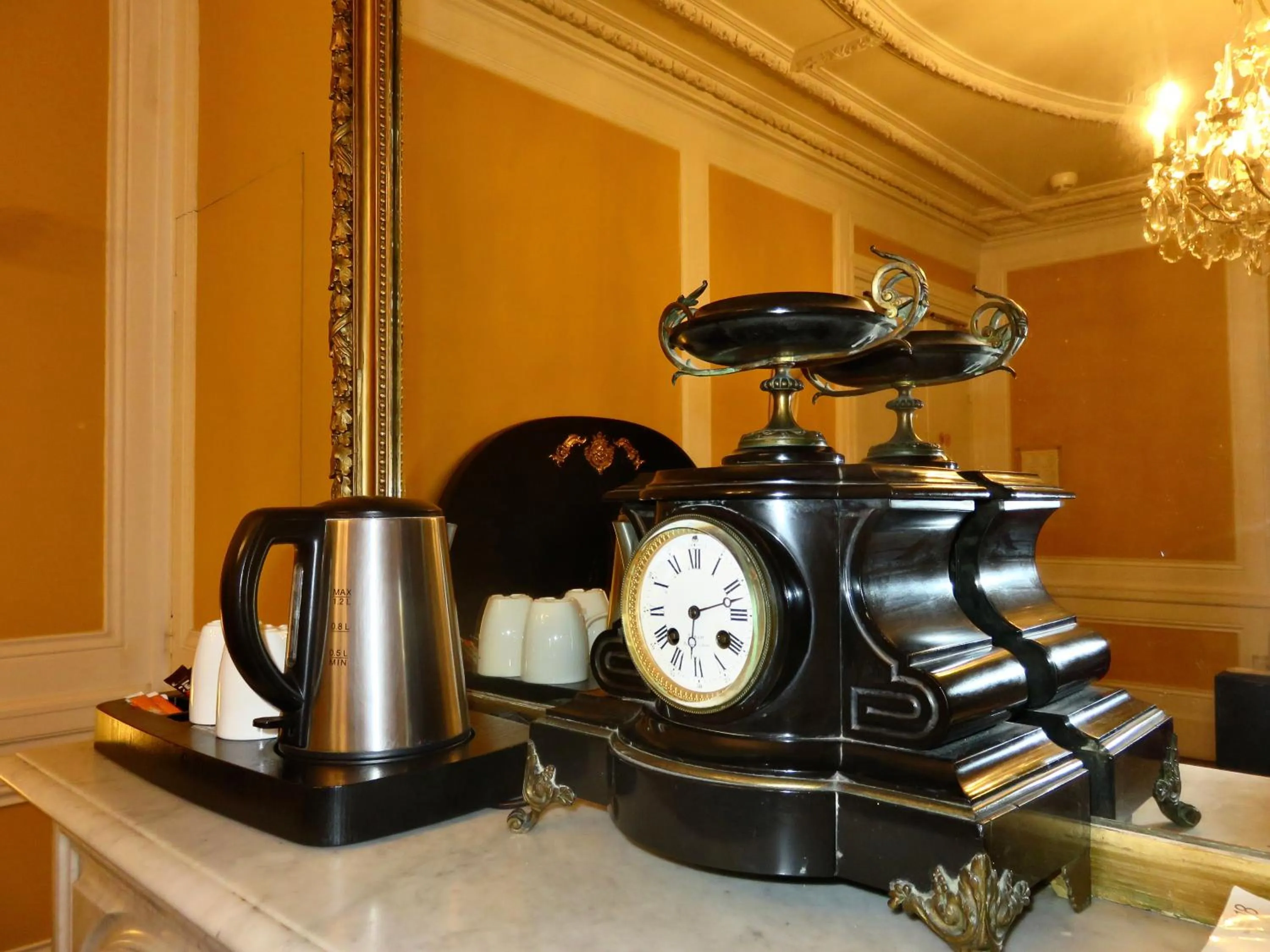Coffee/tea facilities in Hotel Windsor Home
