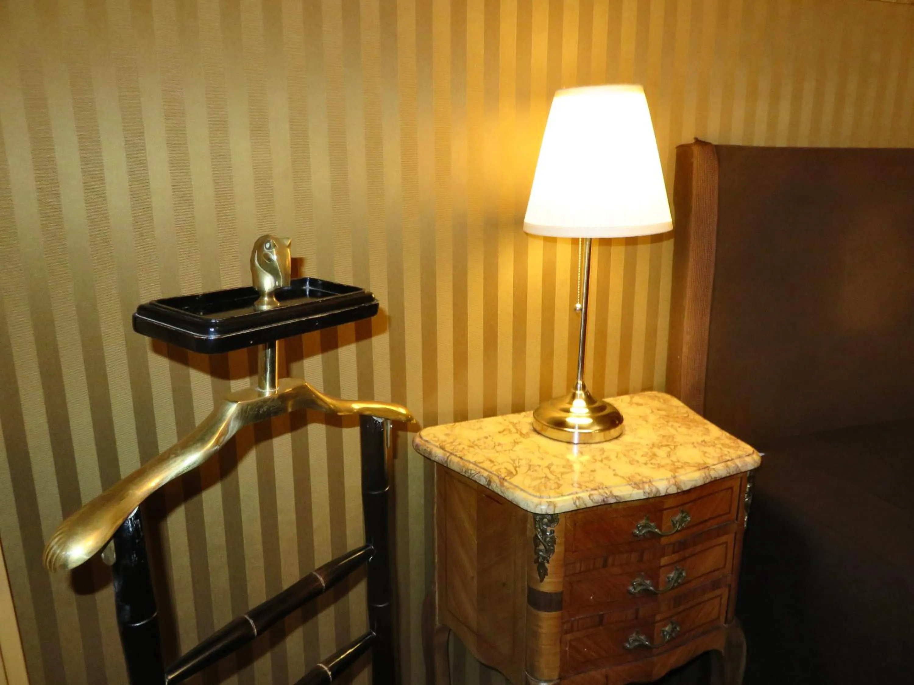 Decorative detail in Hotel Windsor Home