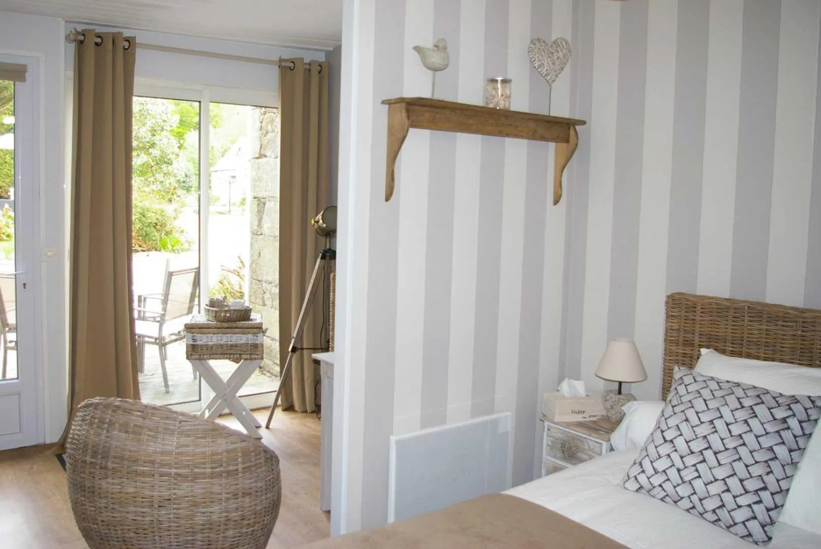 Bedroom, Bed in Le Colombier Bretagne