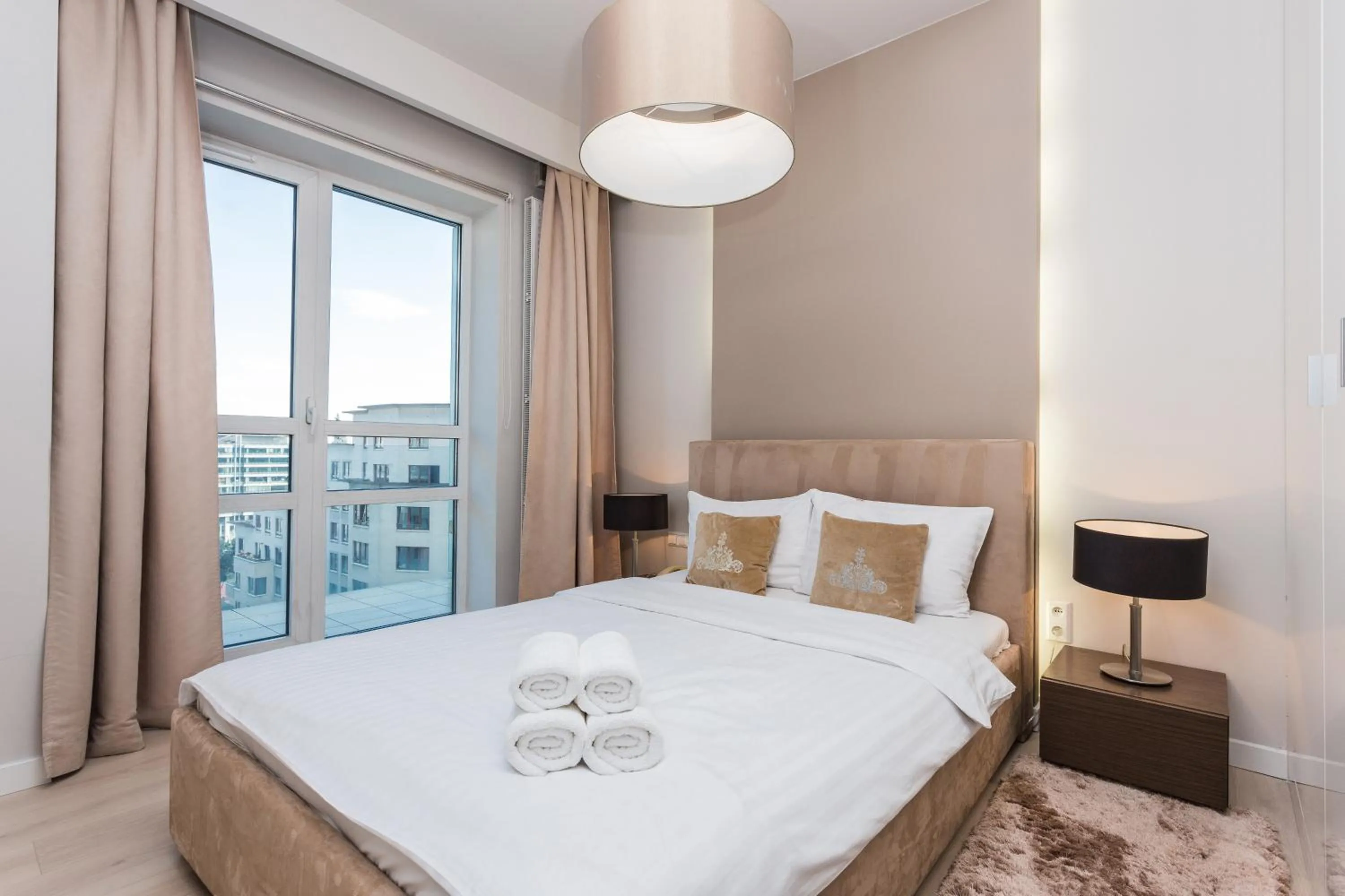 Photo of the whole room, Bed in Platinum Residence