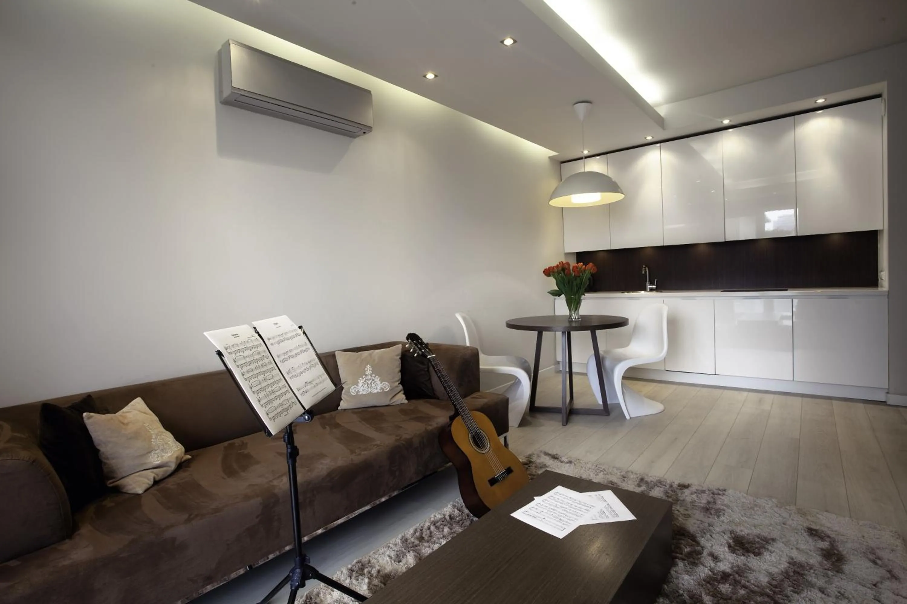 Living room in Platinum Residence