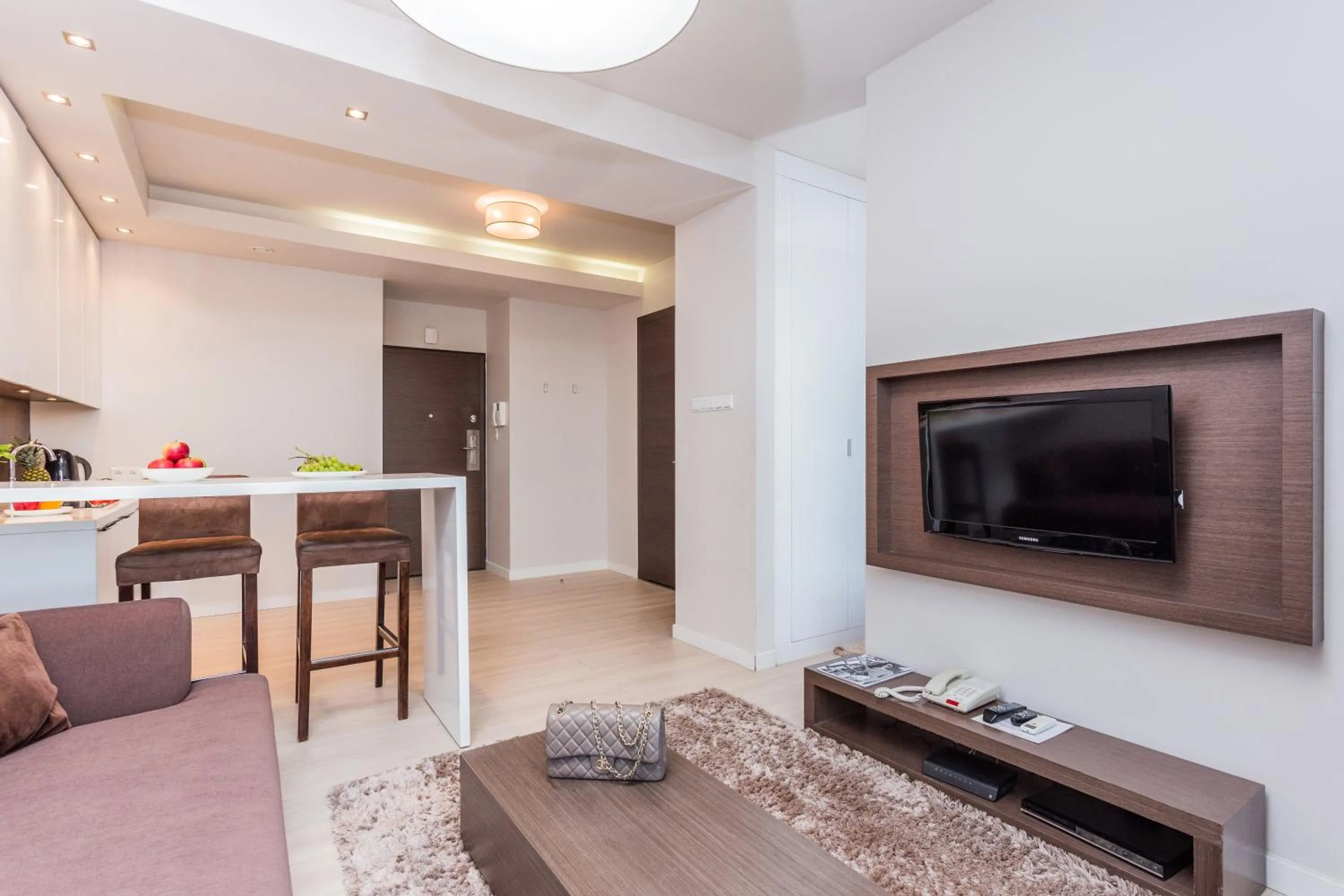 Photo of the whole room in Platinum Residence