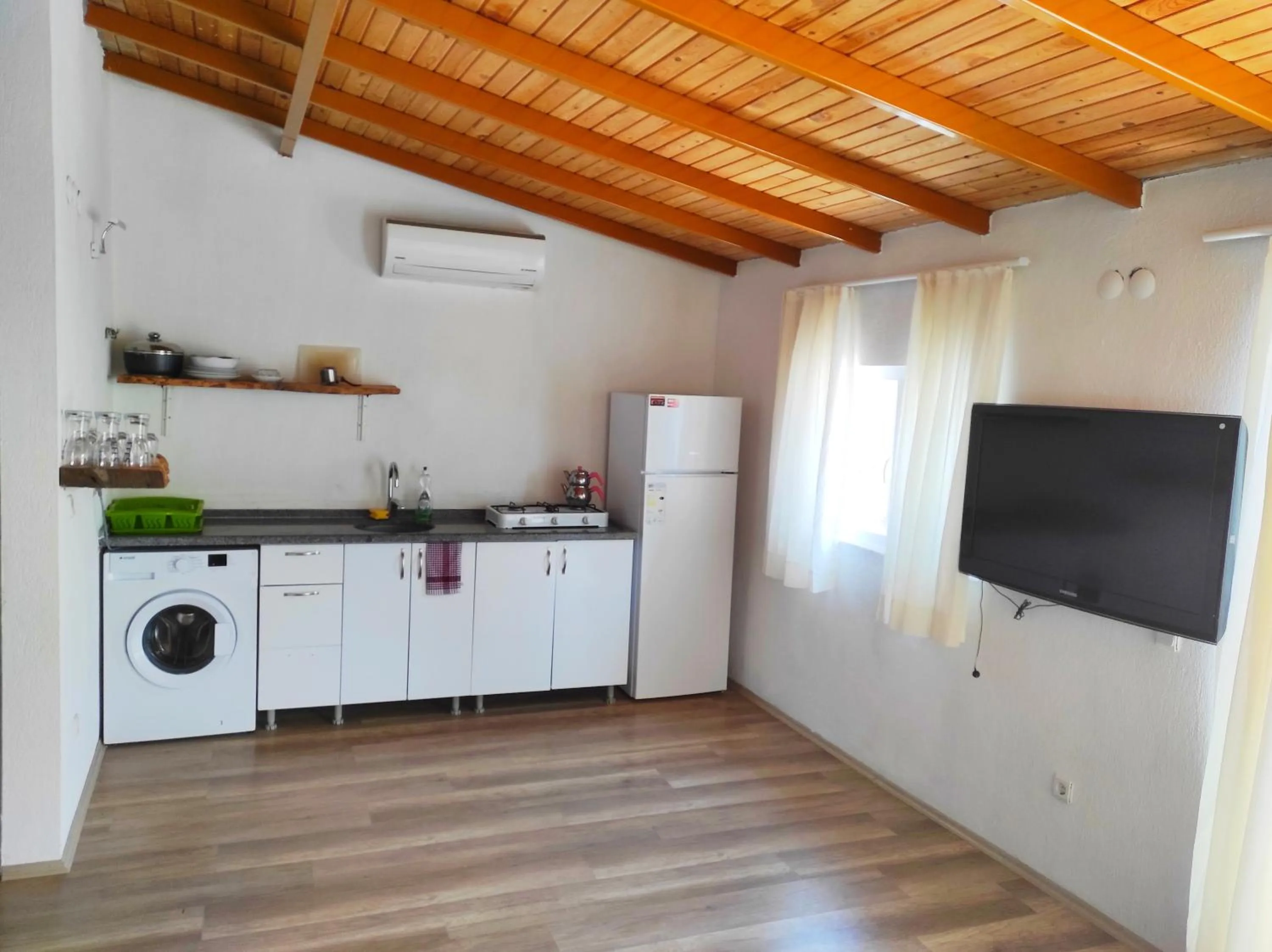 TV and multimedia in Likya SUP Apart