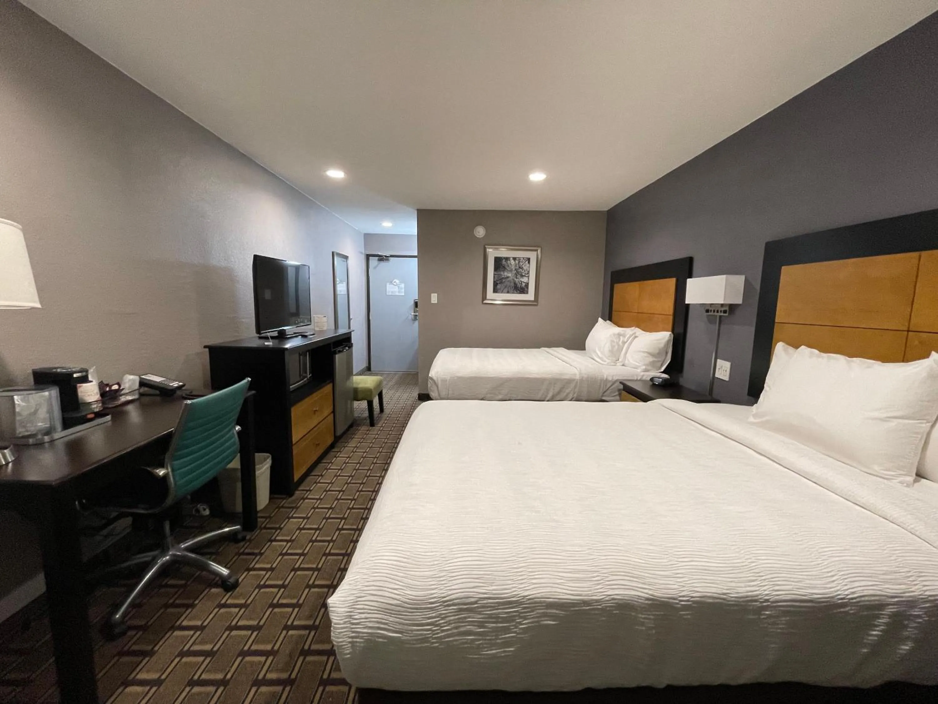 Queen Room with Two Queen Beds - Accessible/Non Smoking in Quality Inn - Denton