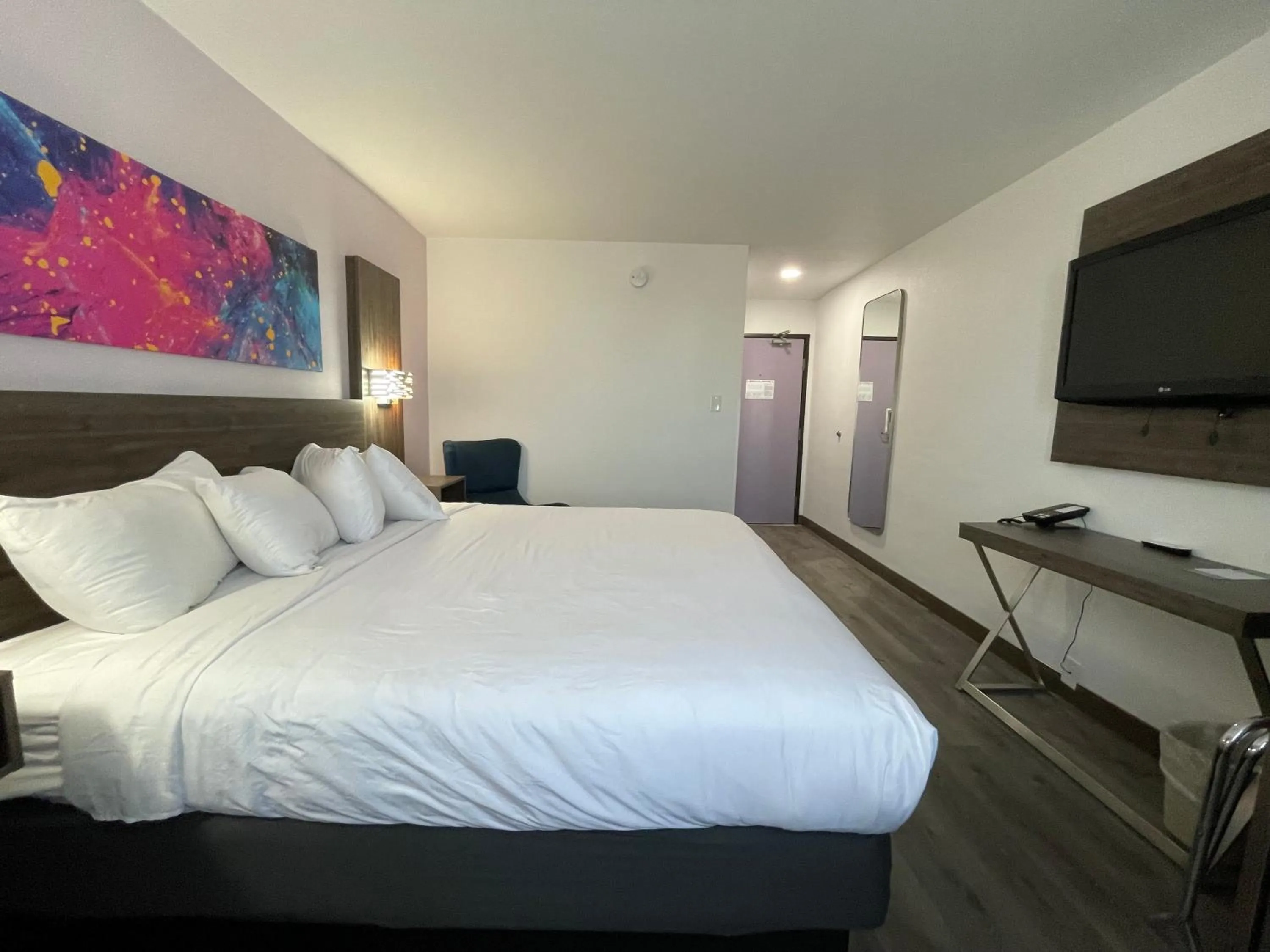 Superior King Room - Non Smoking in Quality Inn - Denton