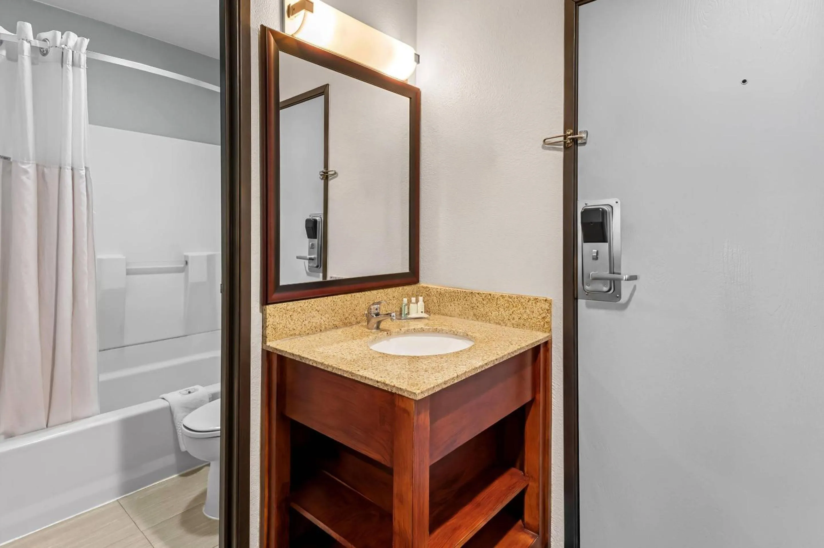 Bedroom in Quality Inn - Denton