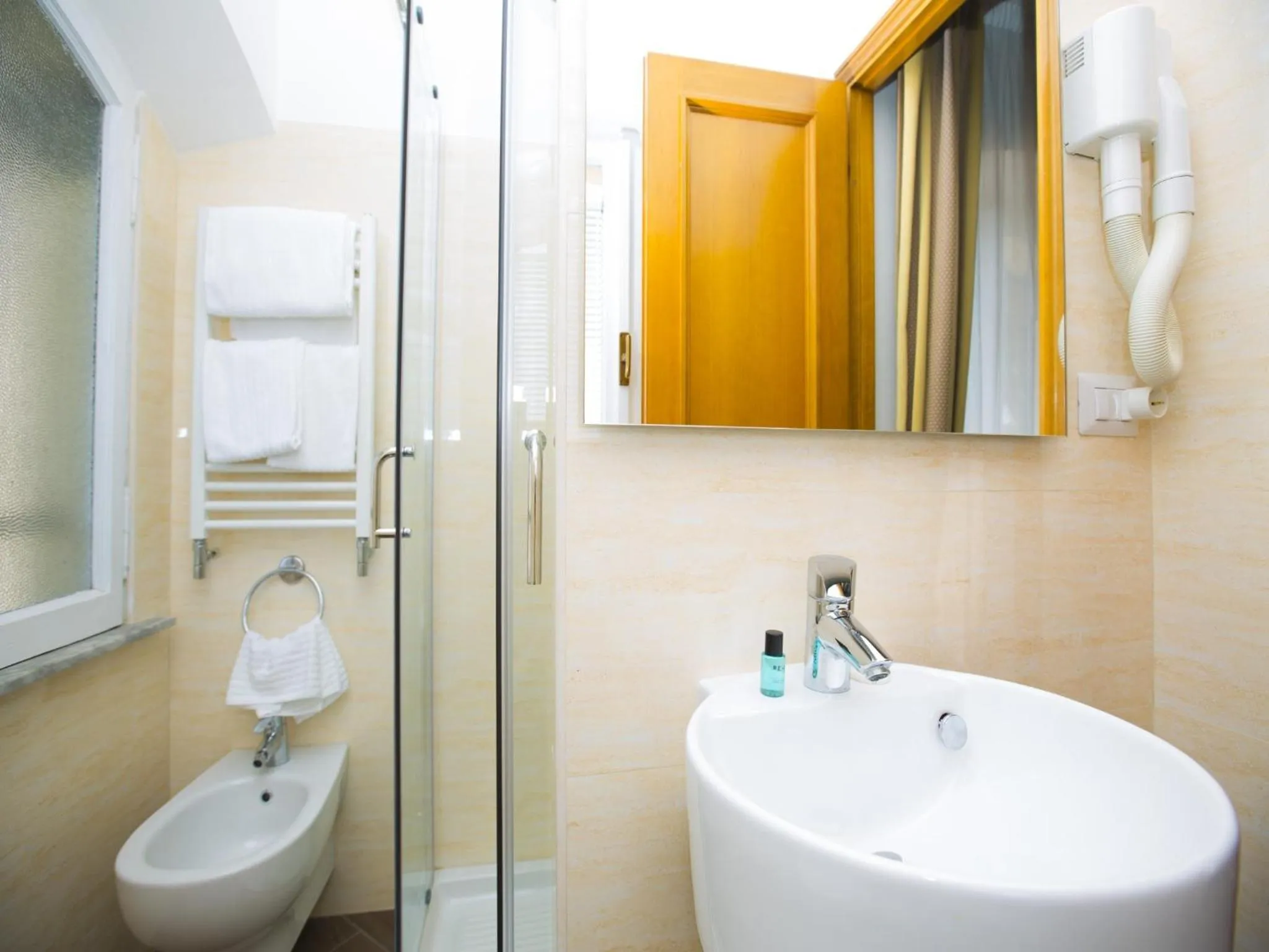 Bathroom in Hotel Residence Villa Tassoni