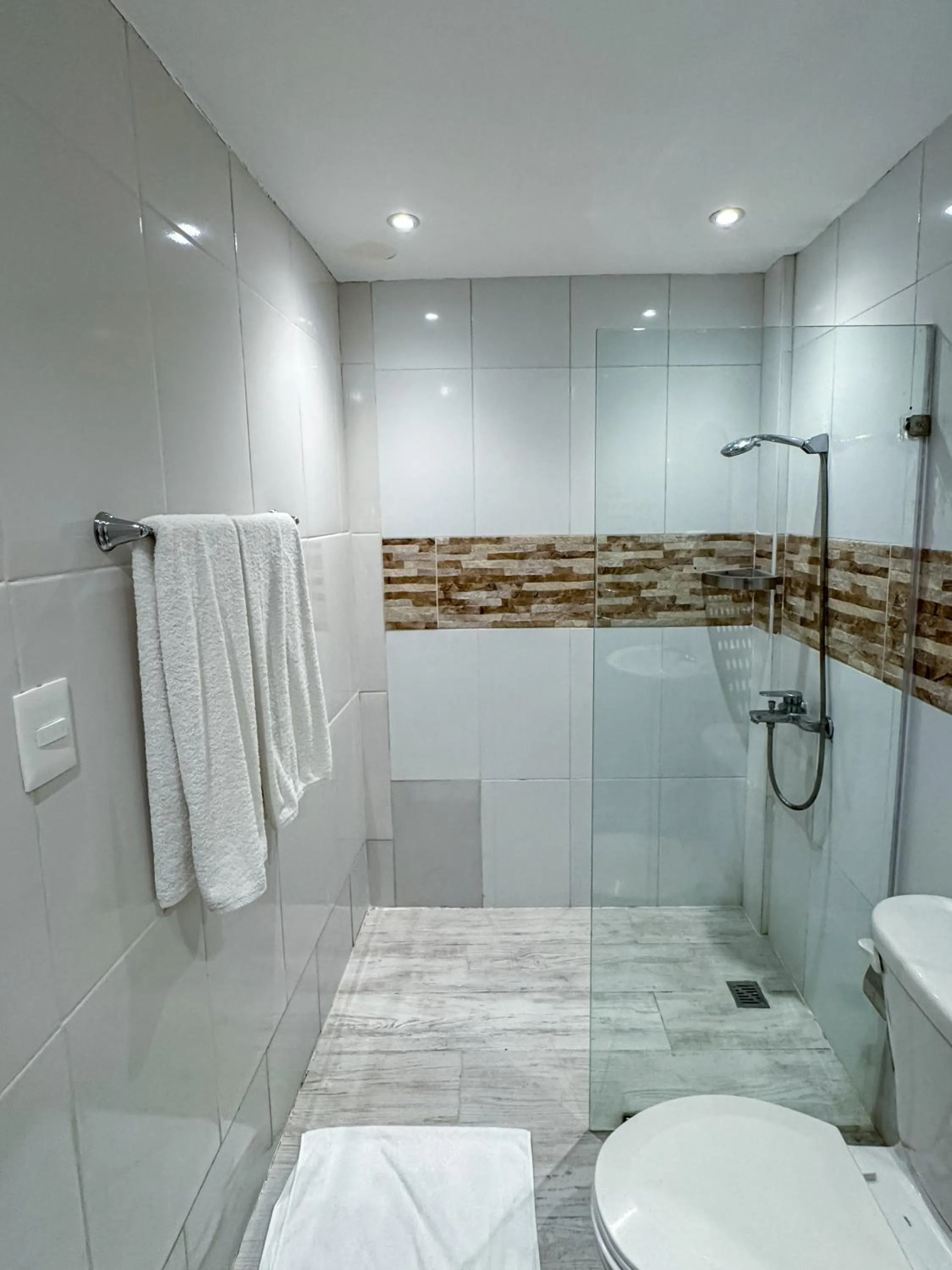 Bathroom in Cataleya Hotel