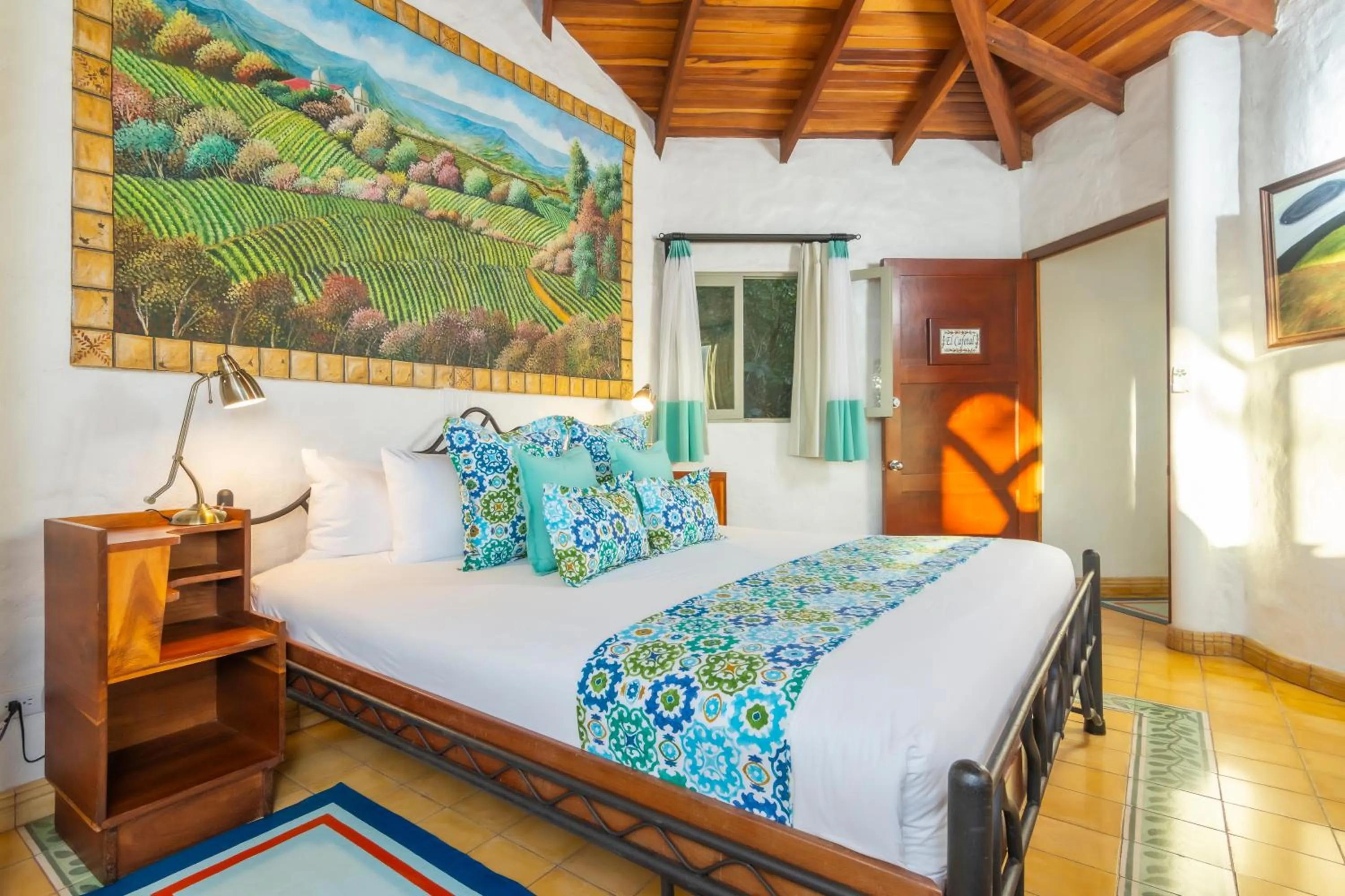 Bed in Finca Rosa Blanca Coffee Farm and Inn