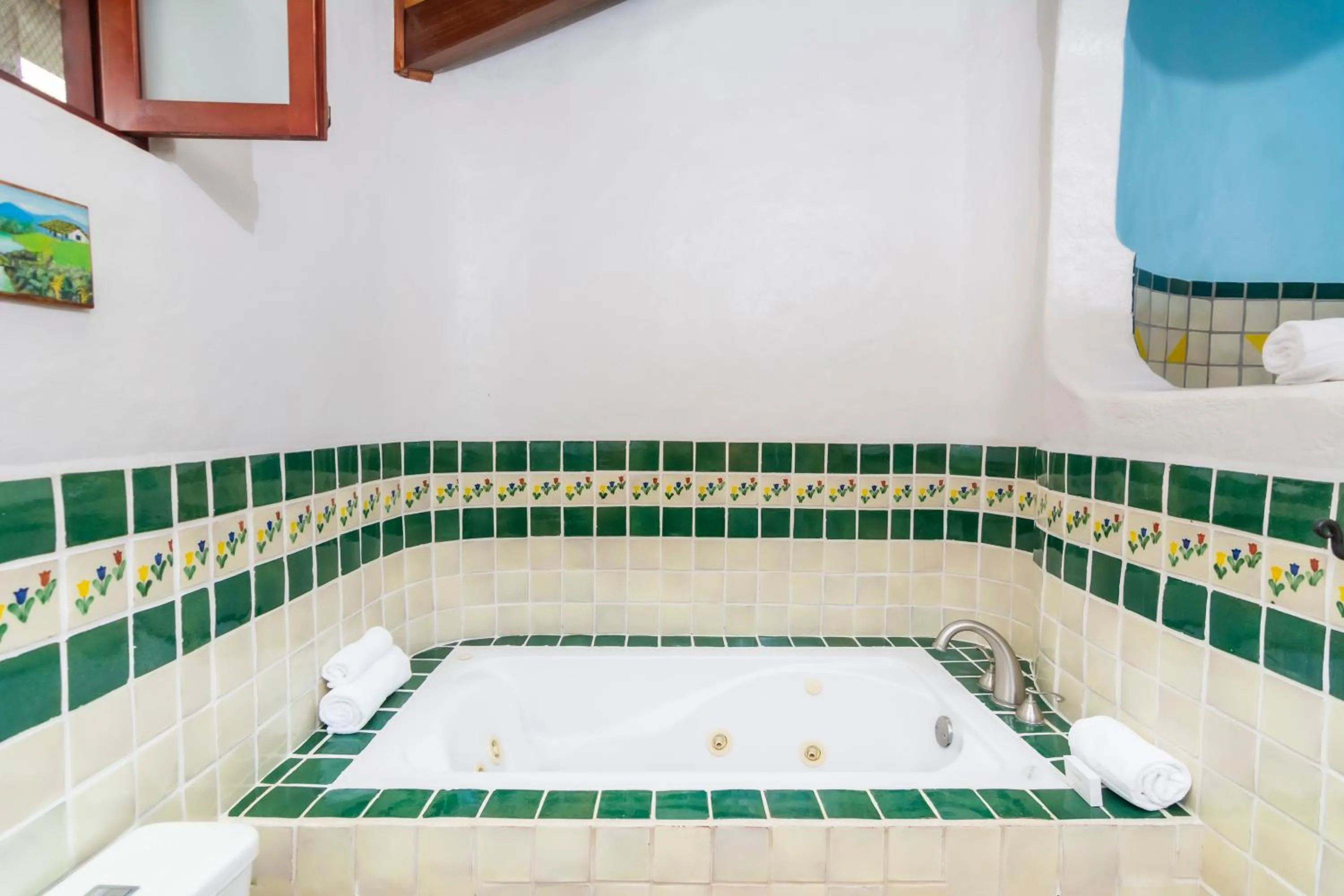 Hot Tub in Finca Rosa Blanca Coffee Farm and Inn