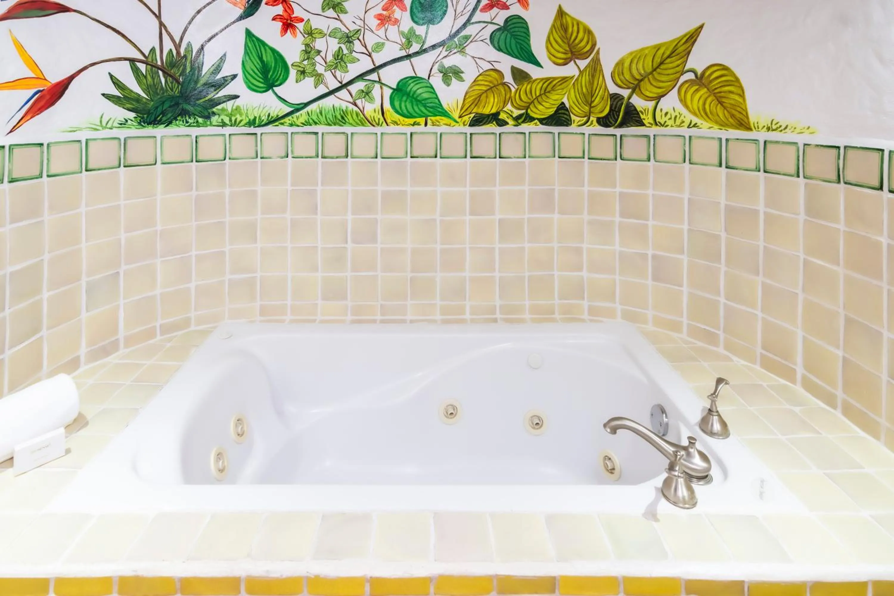 Hot Tub in Finca Rosa Blanca Coffee Farm and Inn