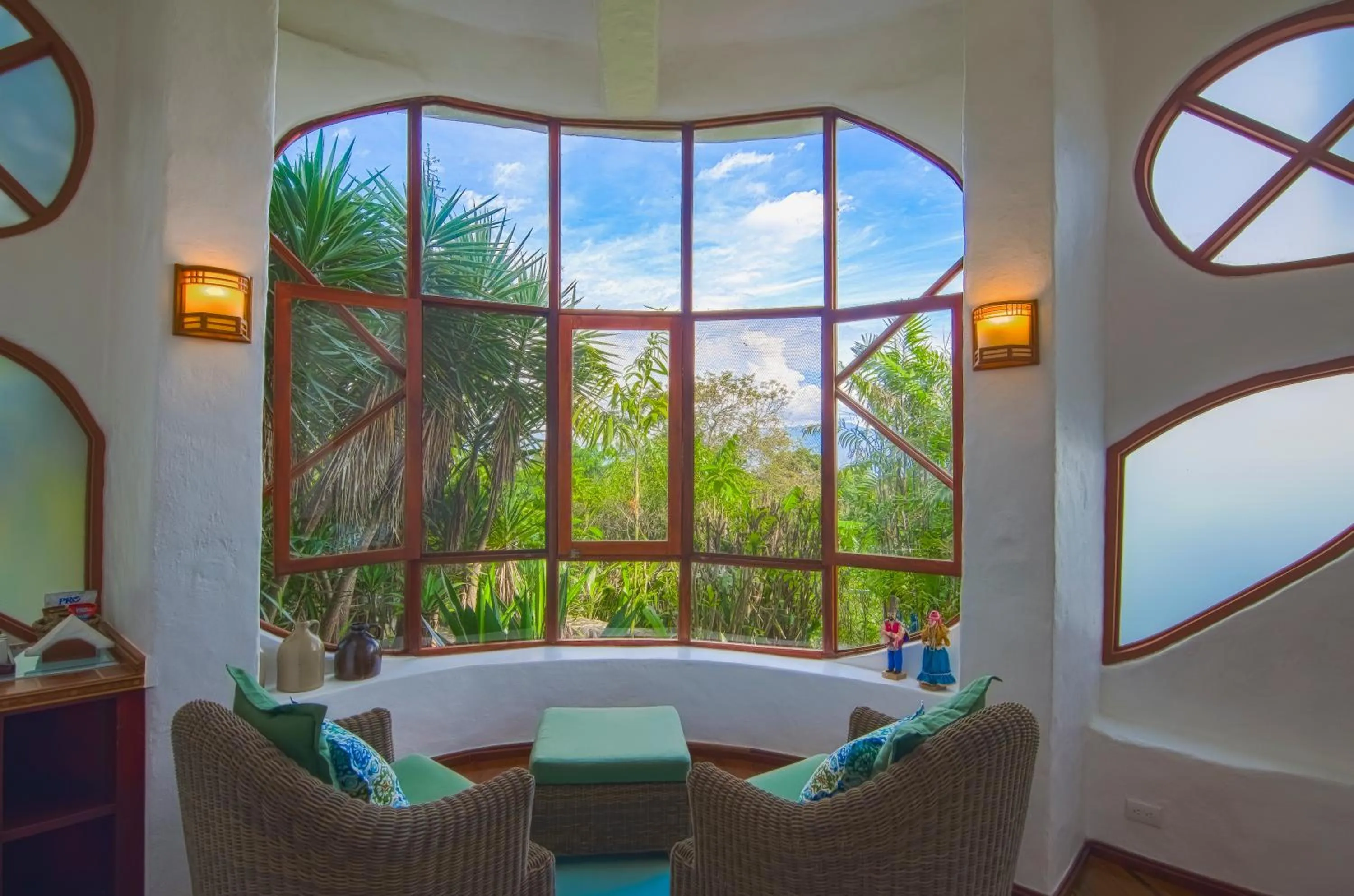 Living room in Finca Rosa Blanca Coffee Farm and Inn