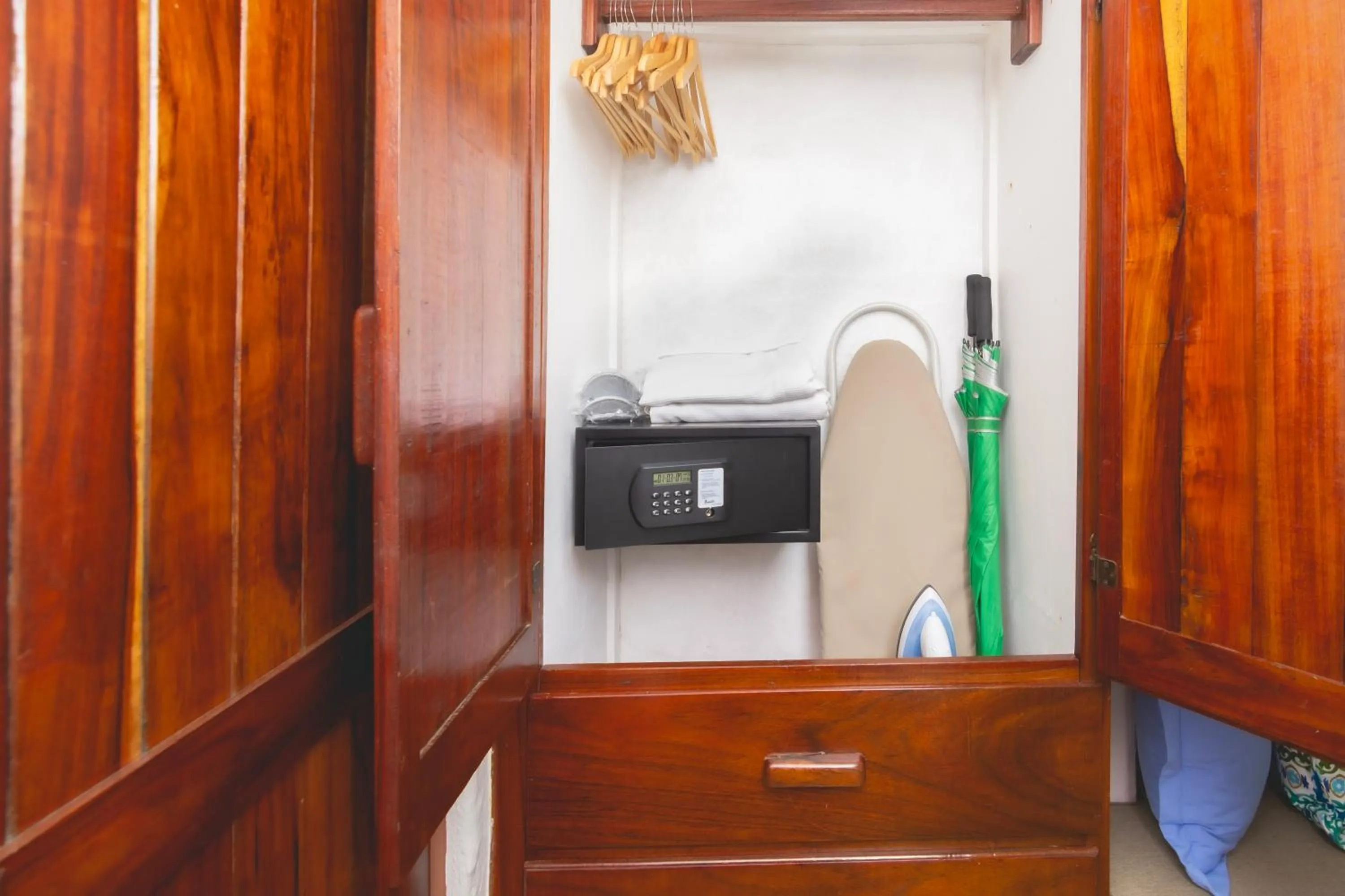 safe in Finca Rosa Blanca Coffee Farm and Inn