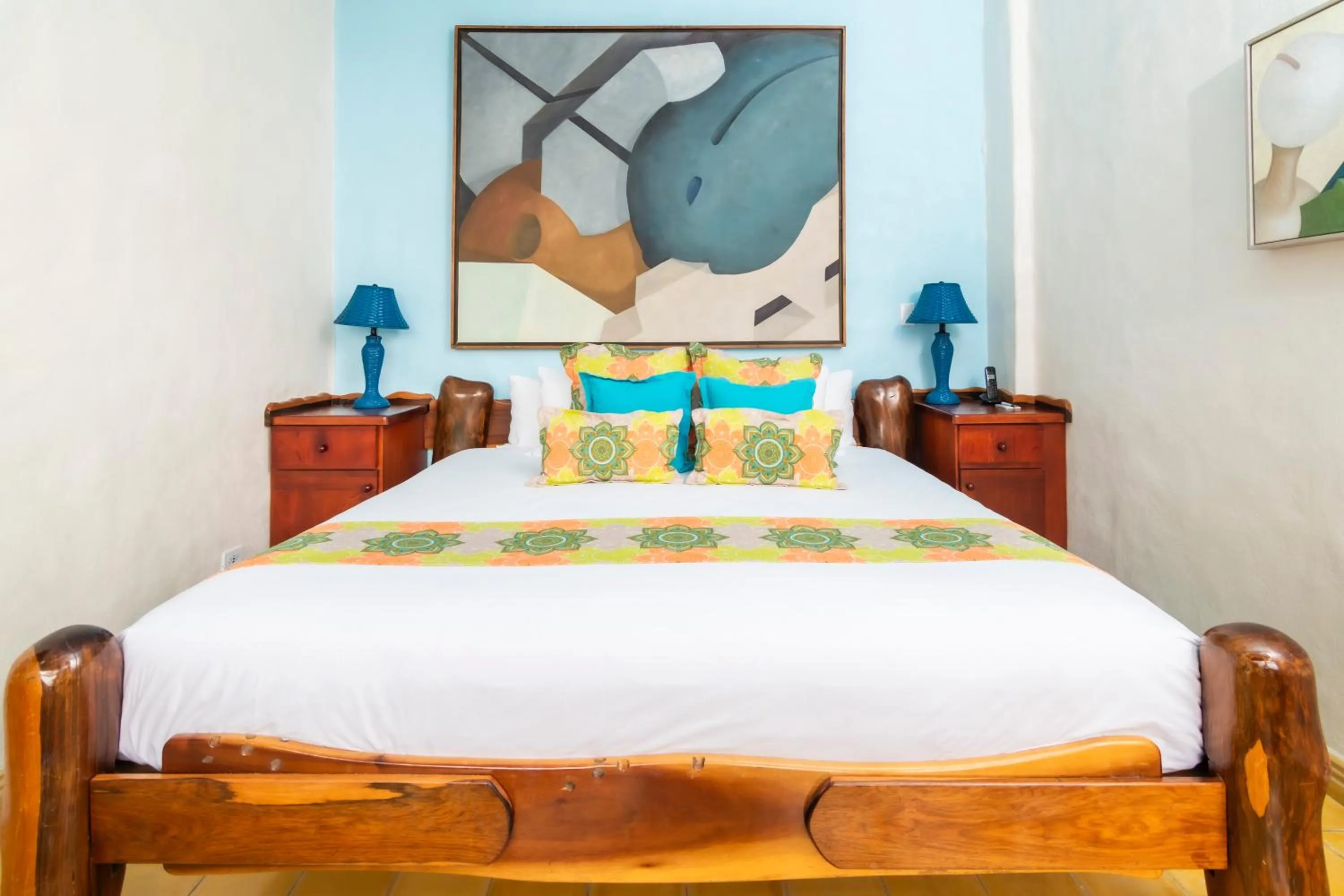 Bed in Finca Rosa Blanca Coffee Farm and Inn
