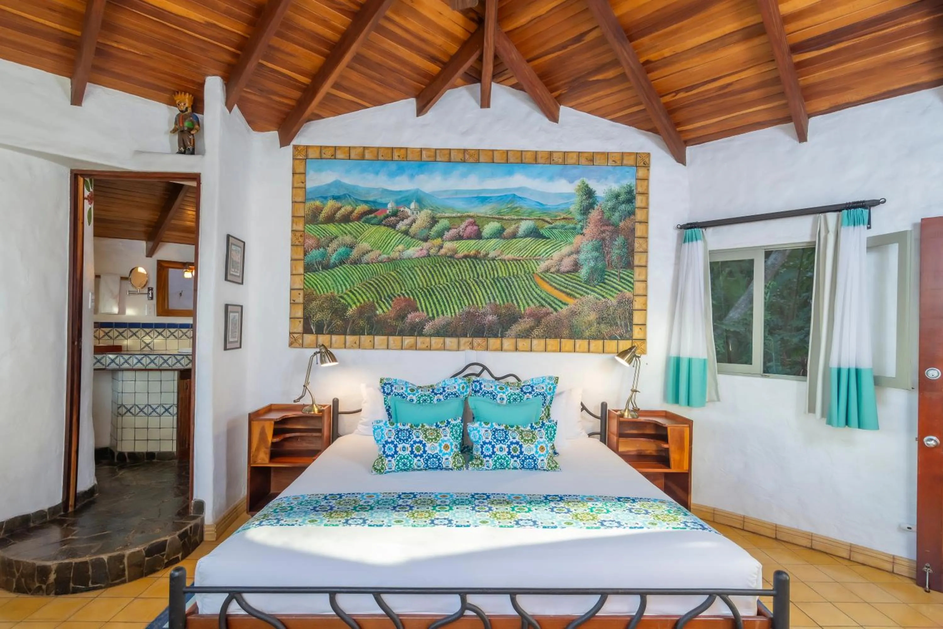 Bed in Finca Rosa Blanca Coffee Farm and Inn