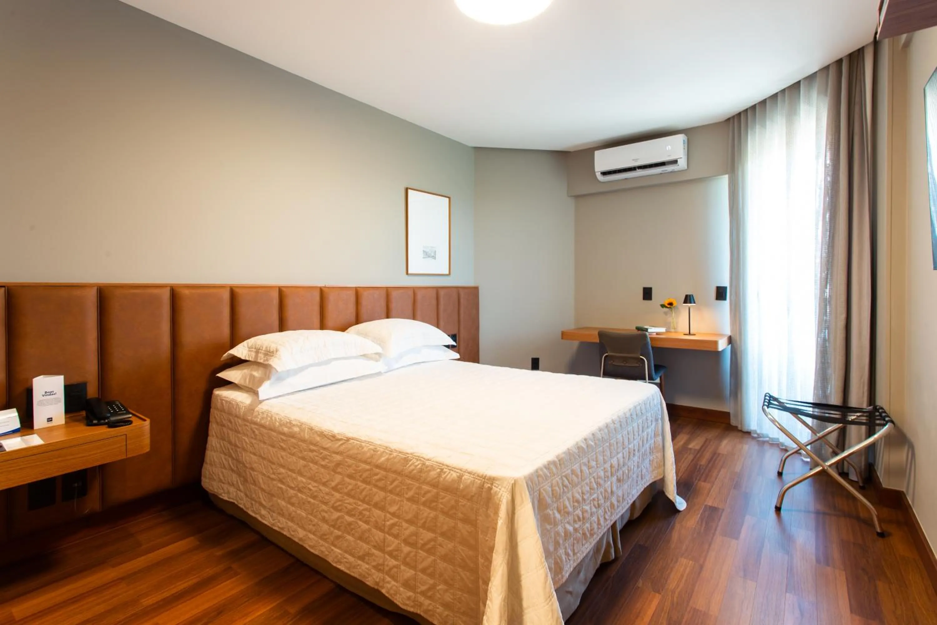 Bed in Livramento Palace Hotel