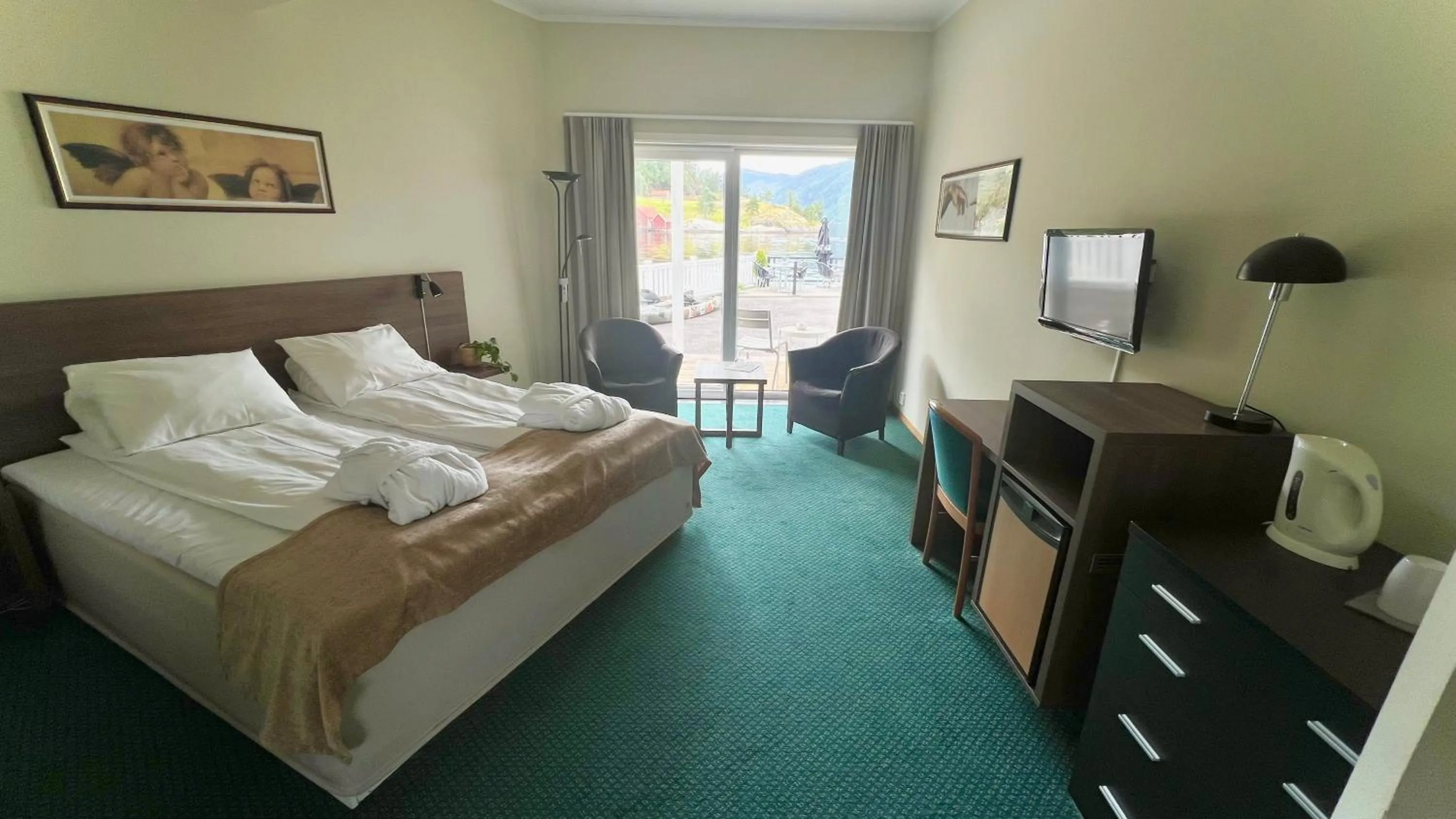 Bedroom, Bed in Ryfylke Fjordhotel