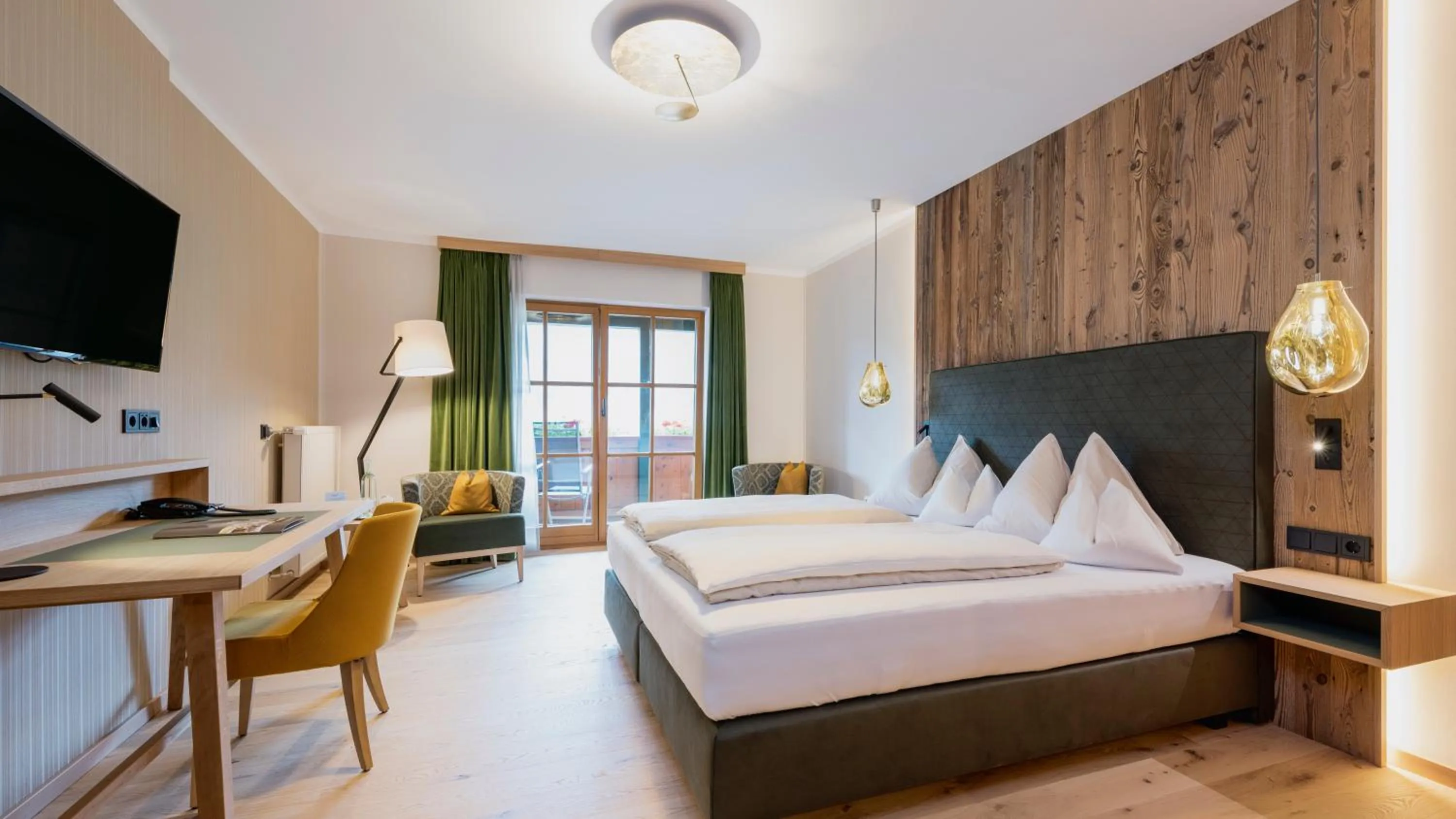 Bedroom, Bed in Wellnesshotel Eggerwirt