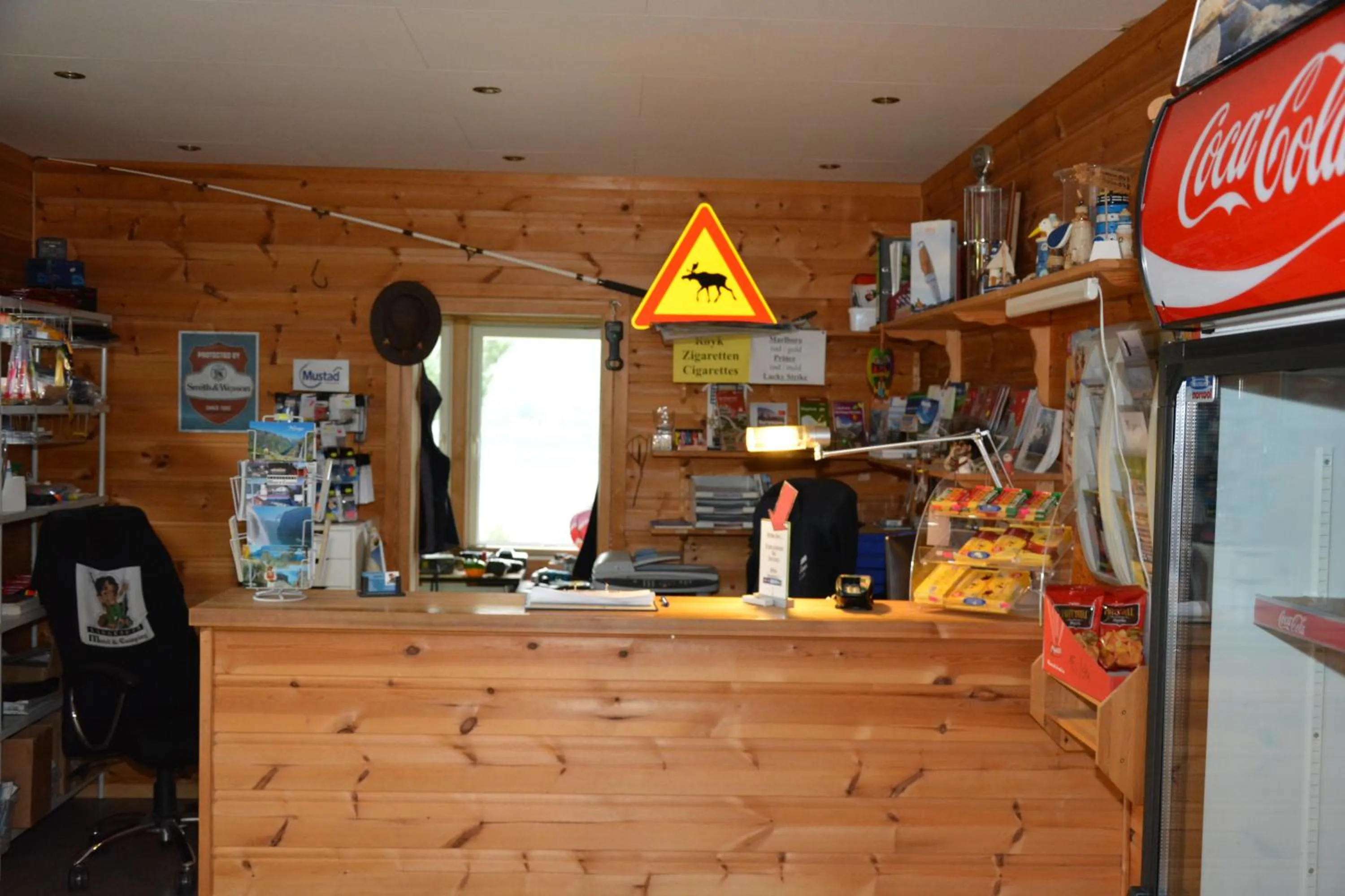 On-site shops in Langenuen Motel & Camping